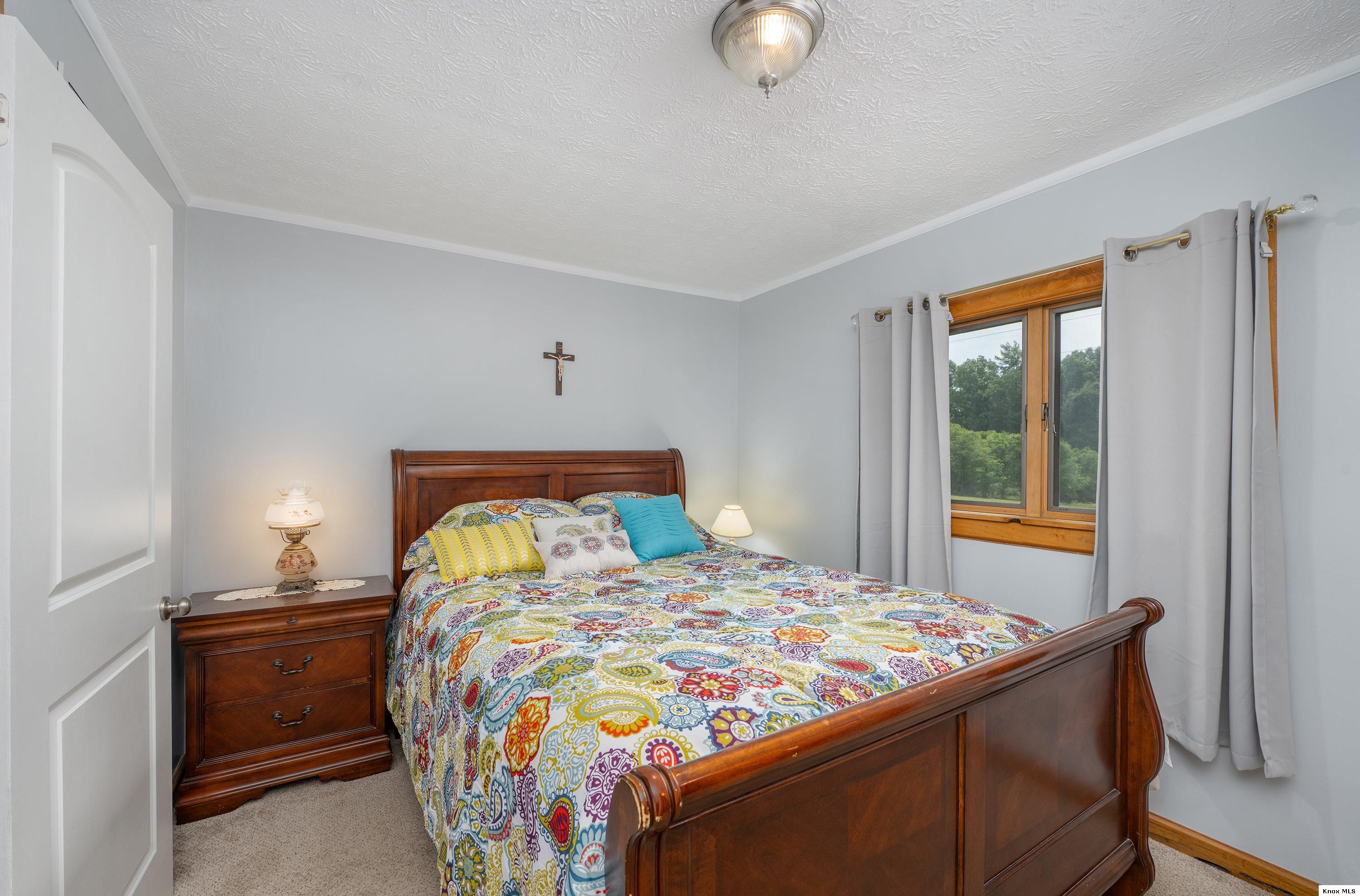 12345 Pleasant Valley Road Ne Property Photo 25