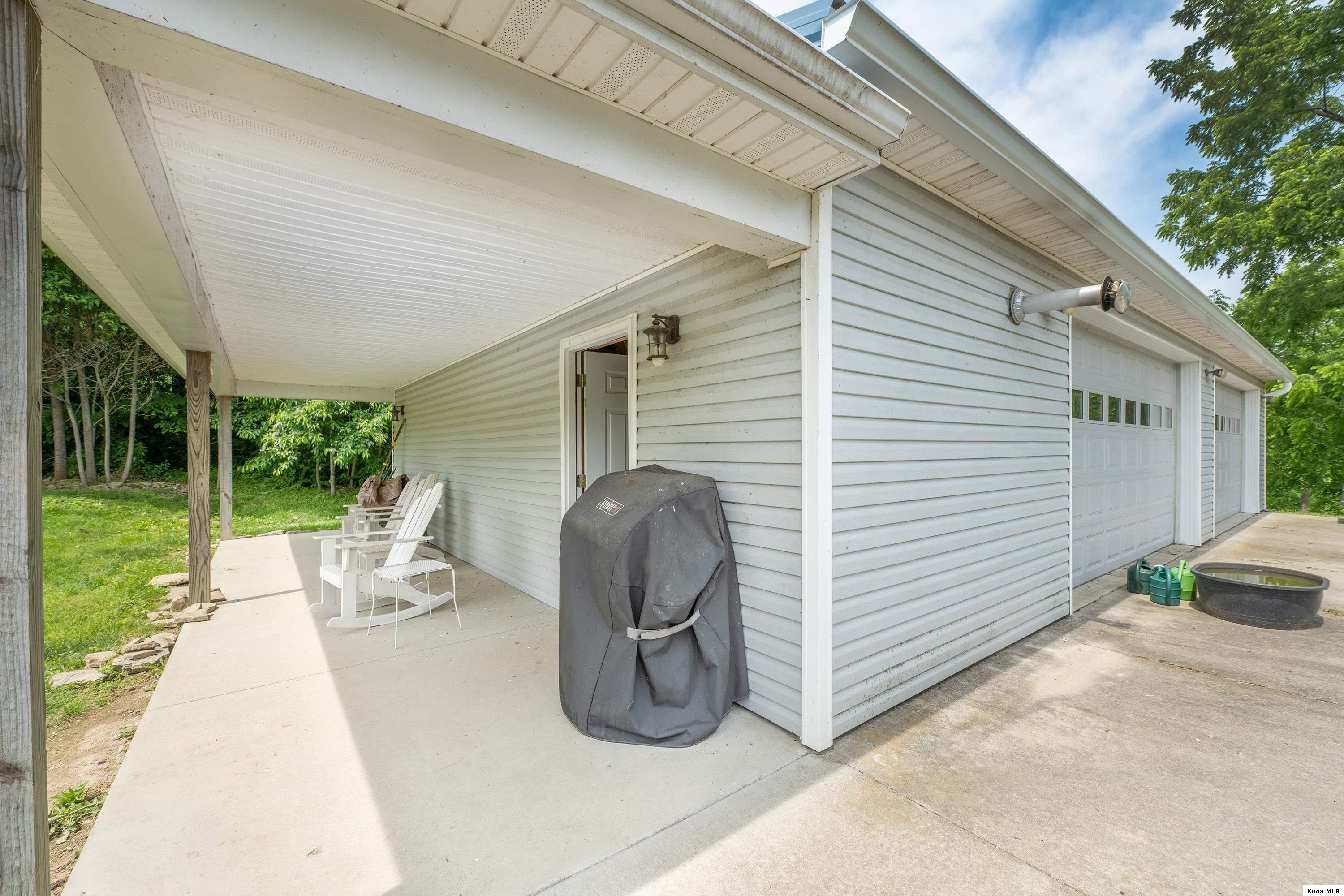 12345 Pleasant Valley Road Ne Property Photo 39