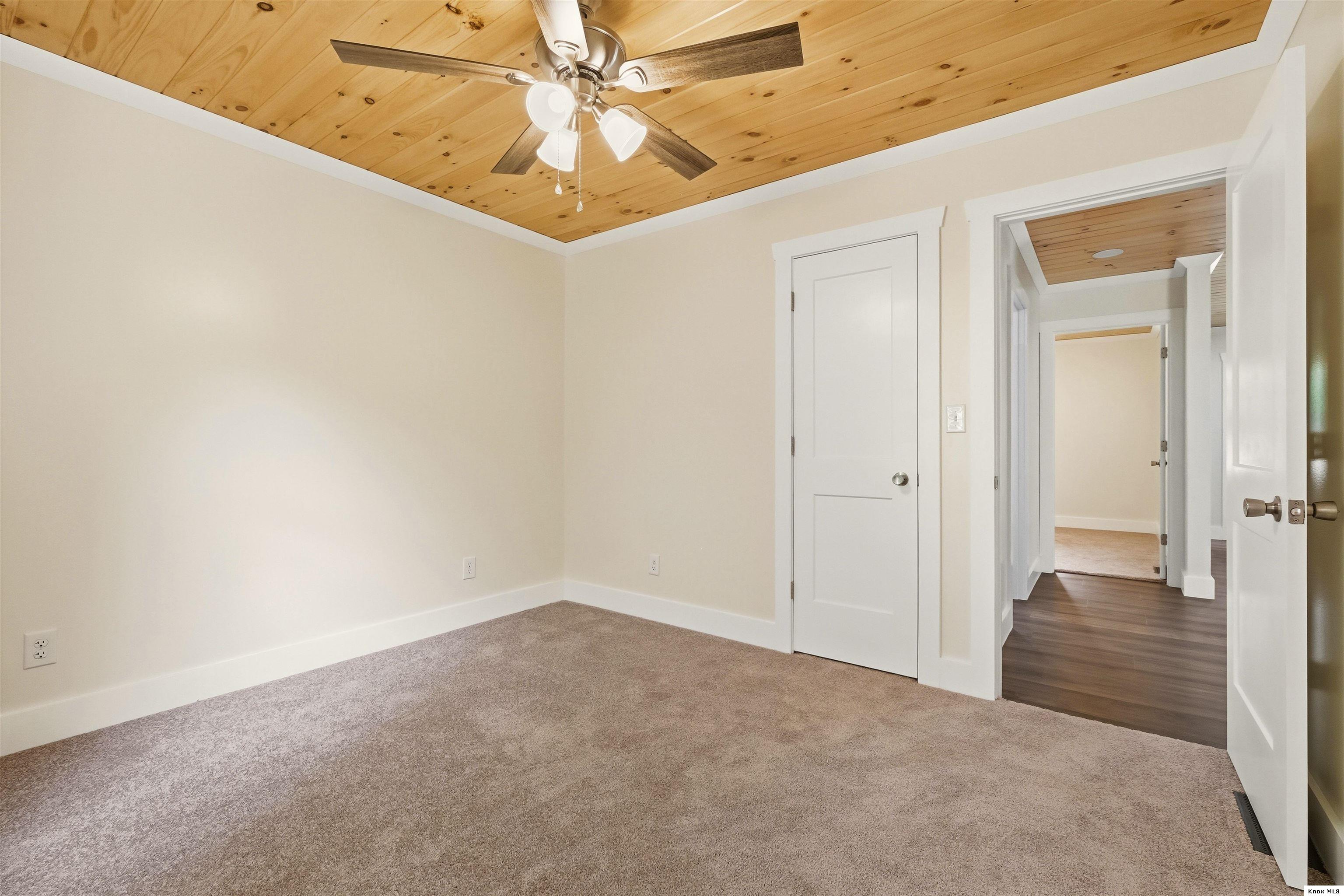 39 Cherry Hill Court Property Photo 16