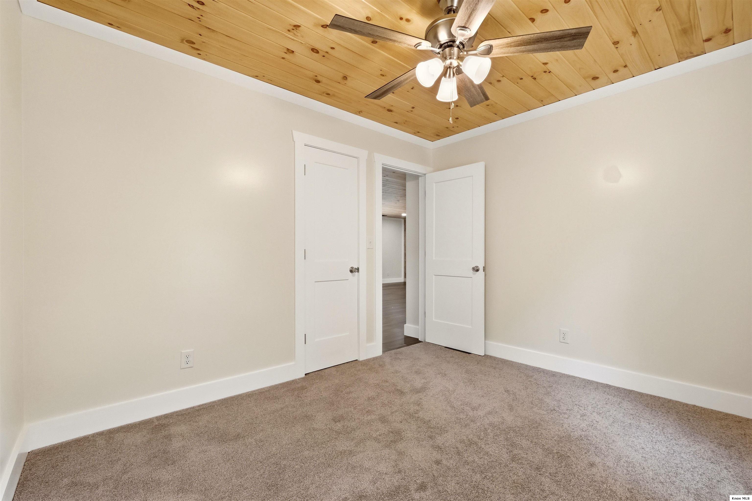 39 Cherry Hill Court Property Photo 17
