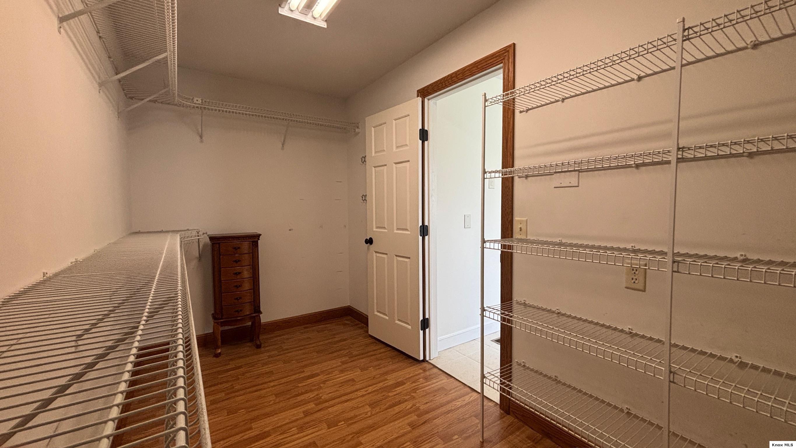 53 Woodlake Trail Property Photo 30