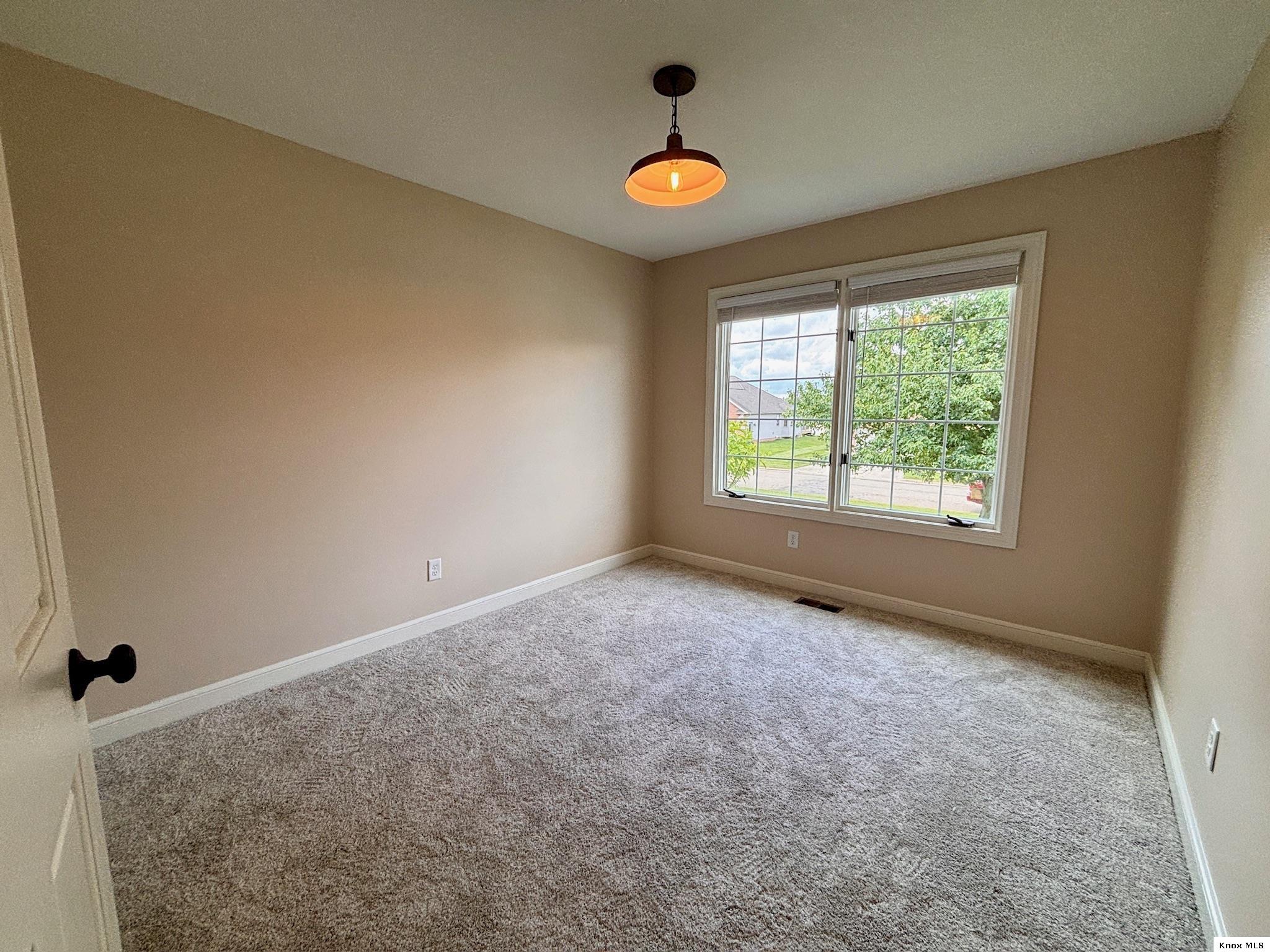 53 Woodlake Trail Property Photo 32