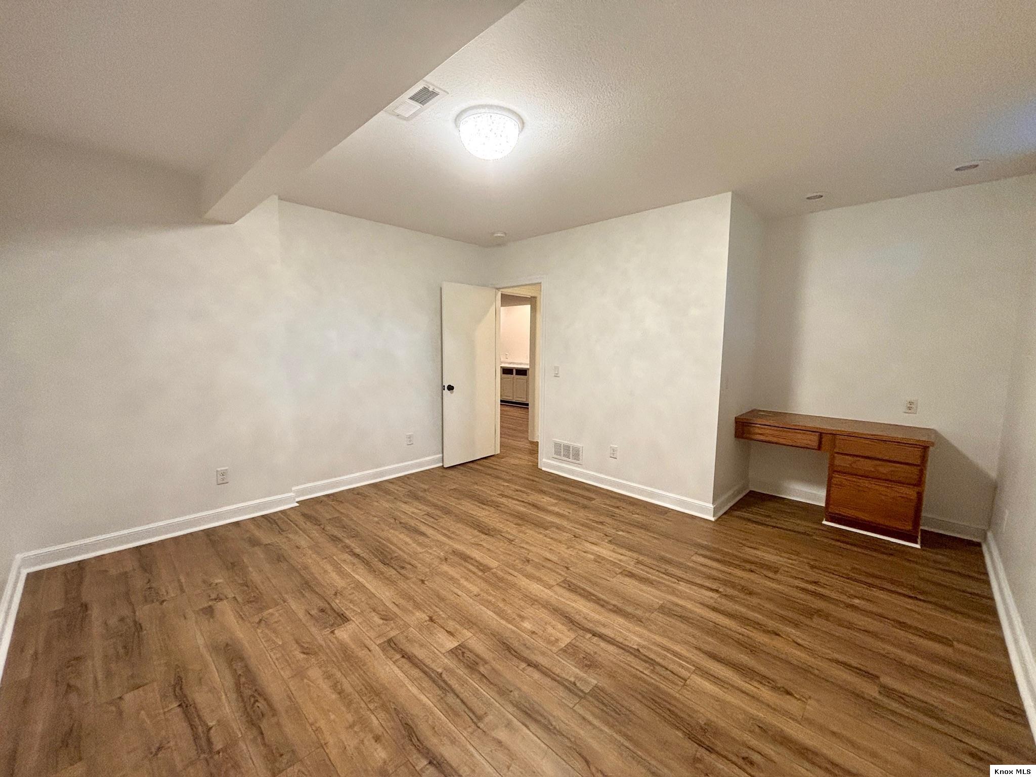 53 Woodlake Trail Property Photo 42