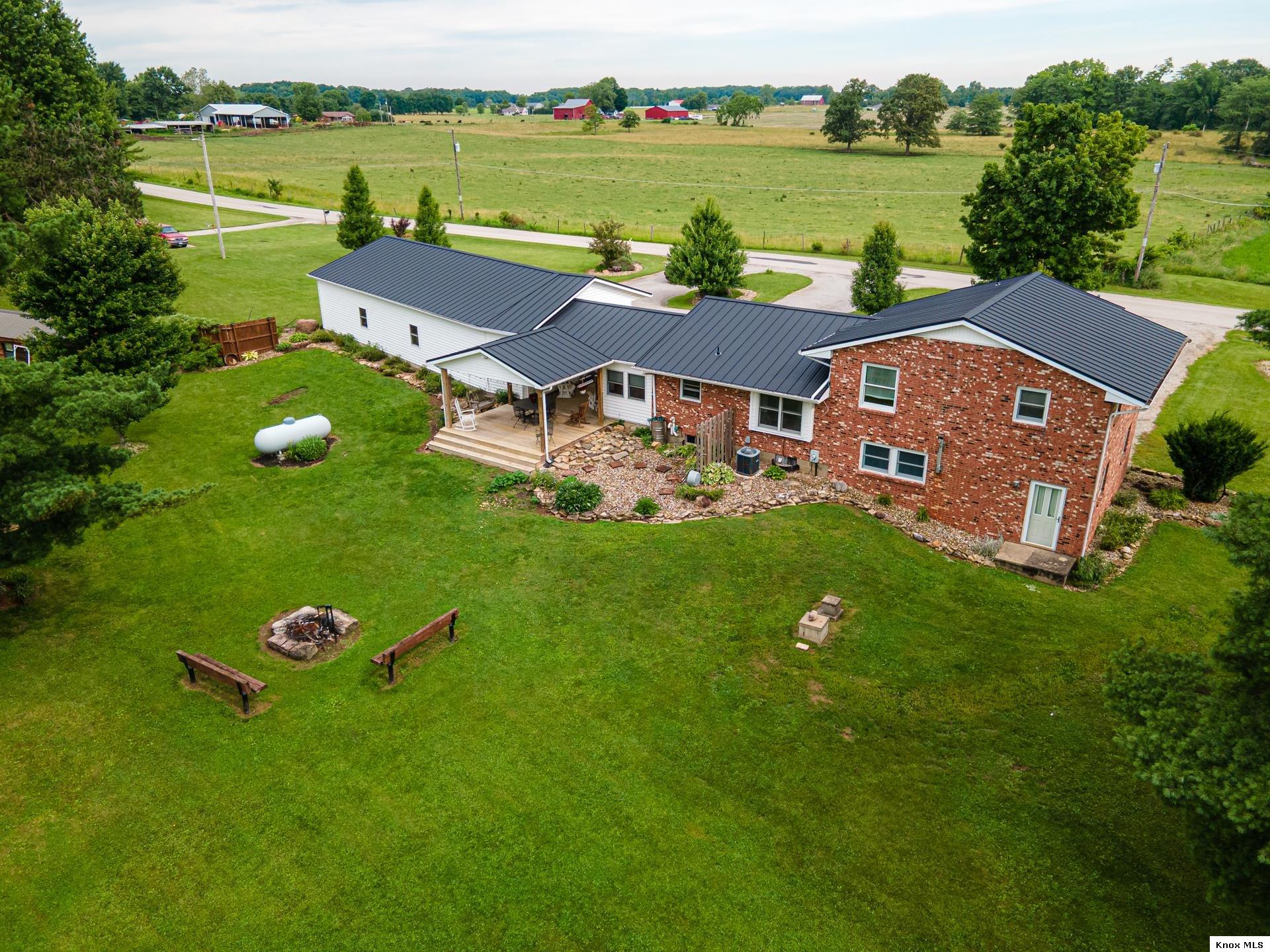 4102 Township Road 99 Property Photo 11