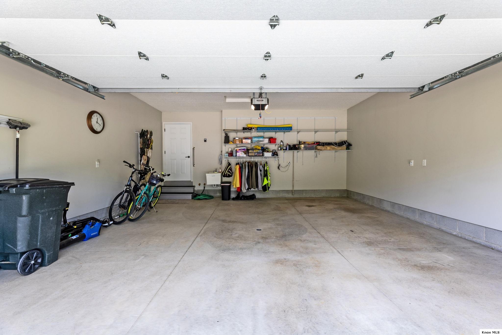 2776 Apple Valley Drive Property Photo 33