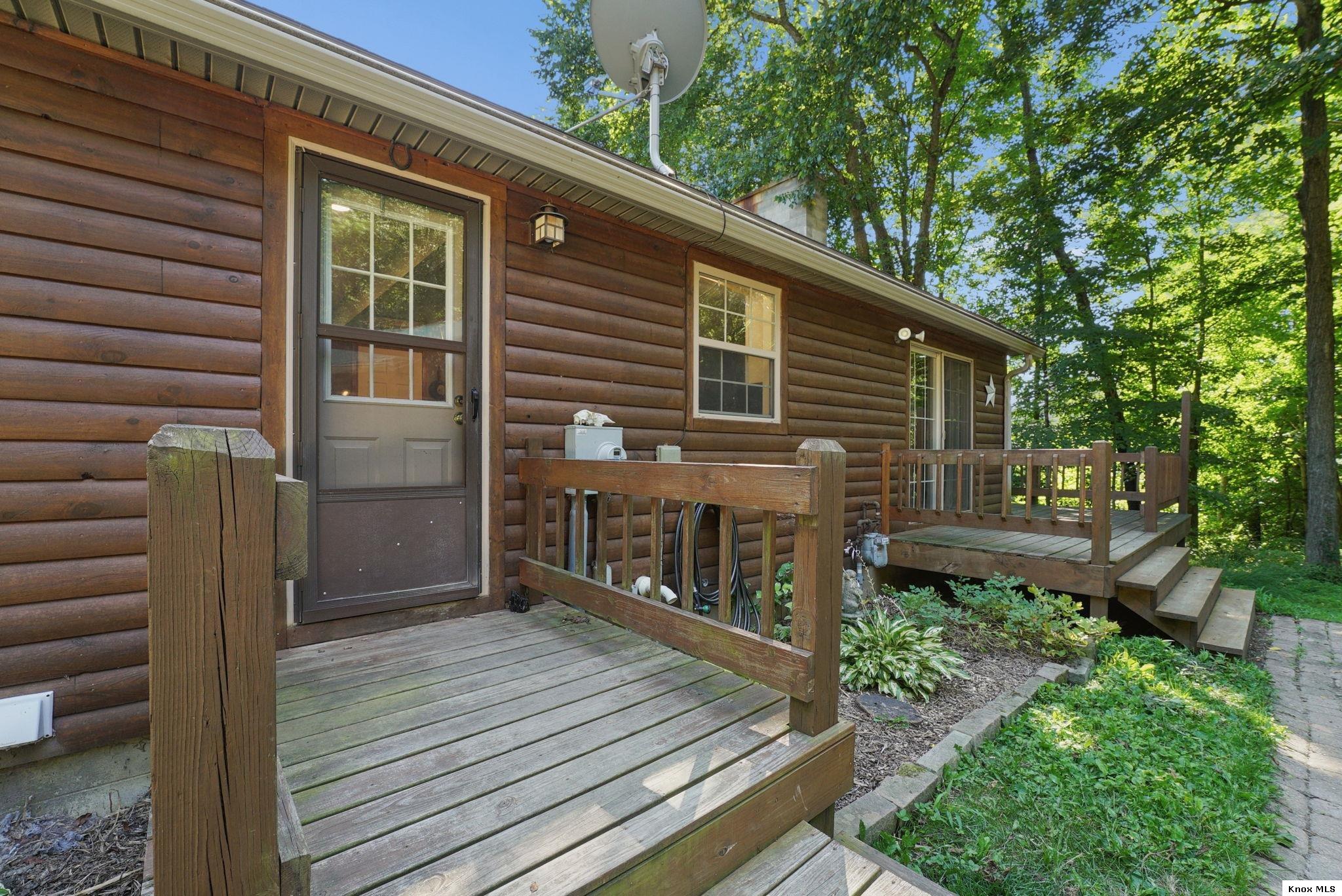 324 Pine Street Property Photo 2