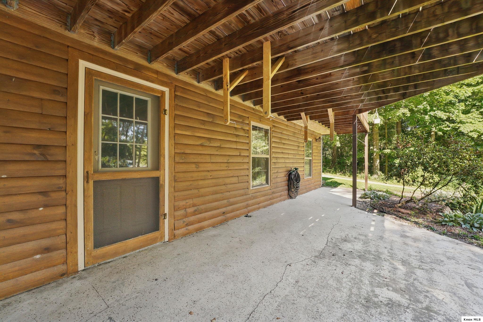 324 Pine Street Property Photo 31
