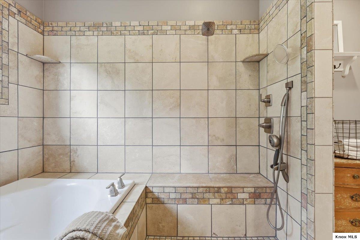 3315 Apple Valley Dr Property Photo 15