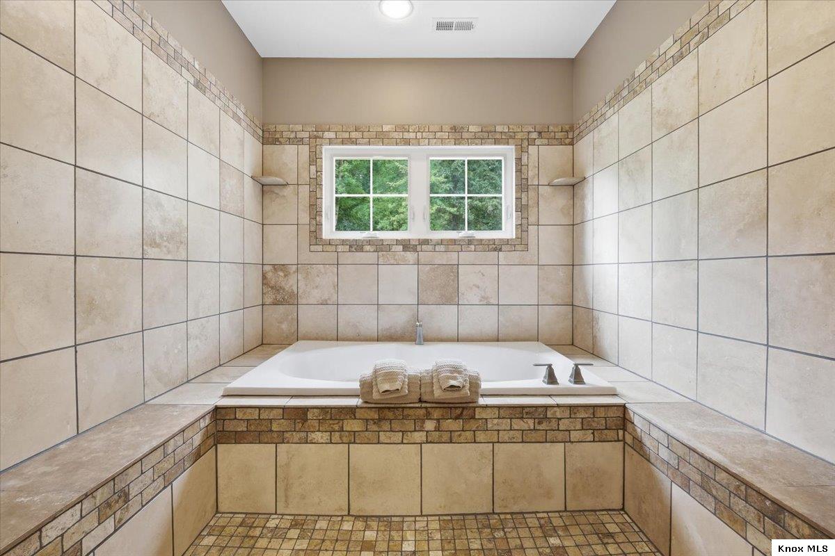 3315 Apple Valley Dr Property Photo 39