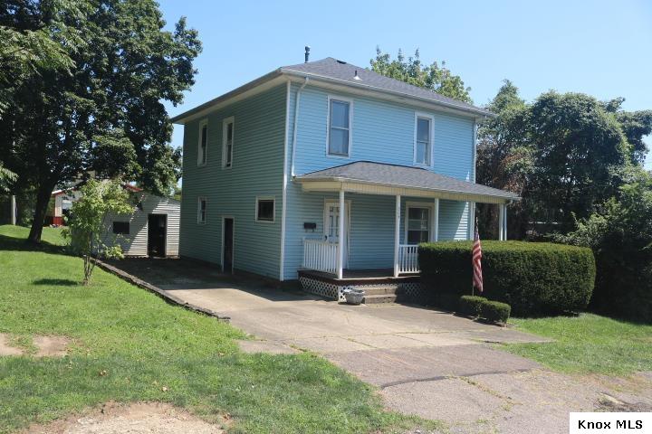 304 S Park St Property Photo 1