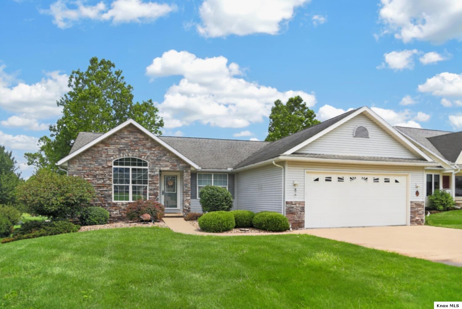 870 Fairway Drive Property Photo 1
