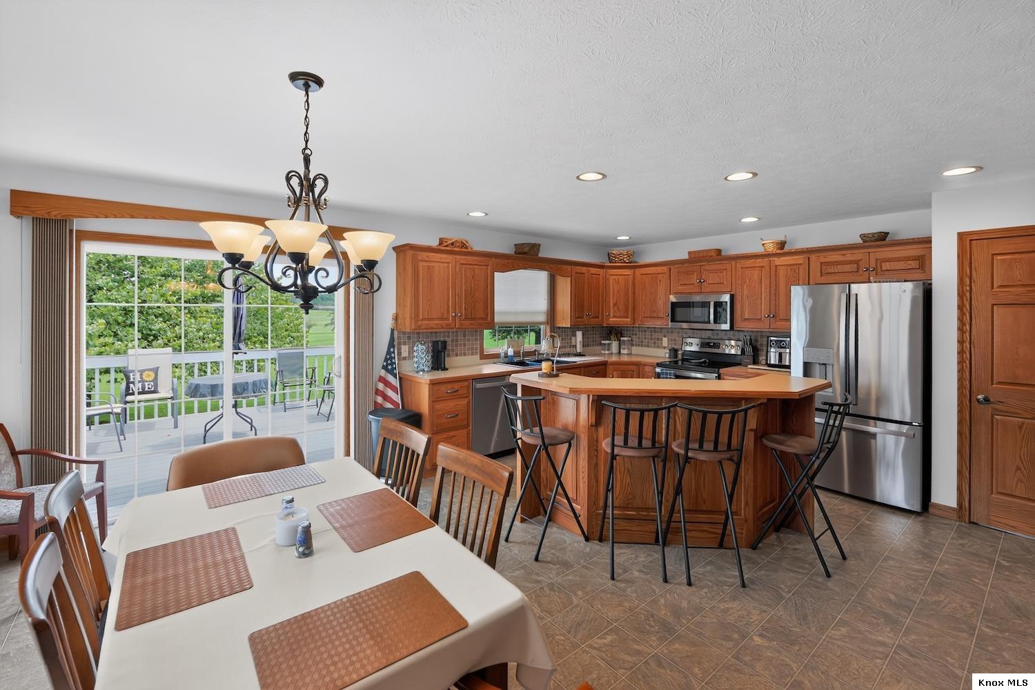 870 Fairway Drive Property Photo 15
