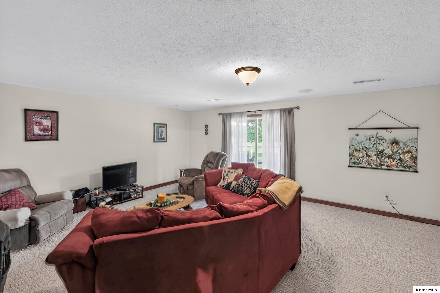 870 Fairway Drive Property Photo 31