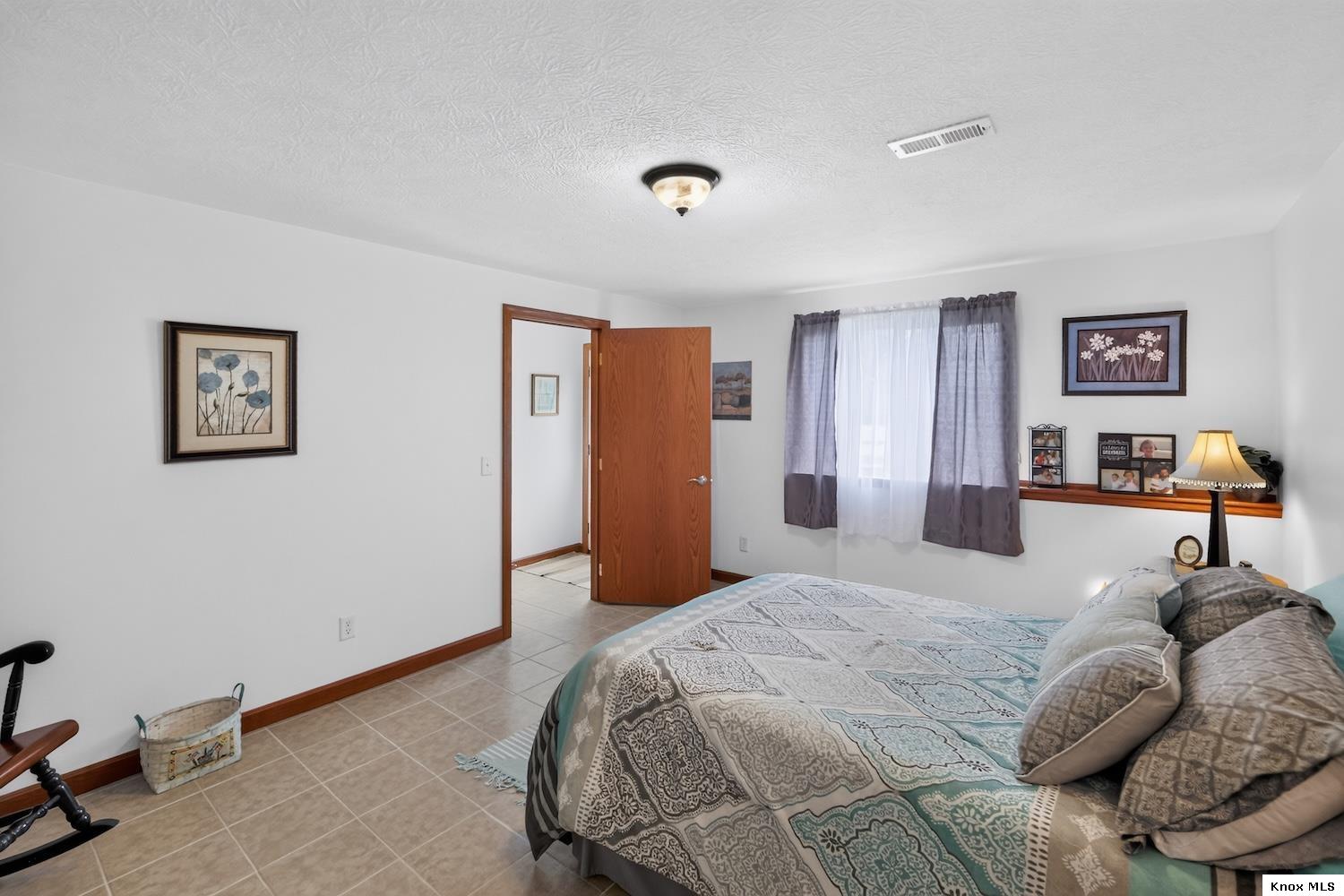 870 Fairway Drive Property Photo 37