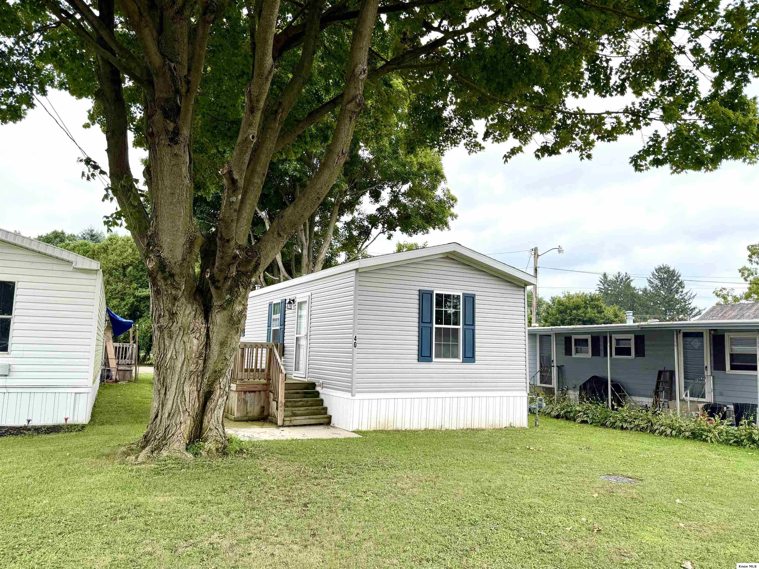 40 Zent Avenue Property Photo 1
