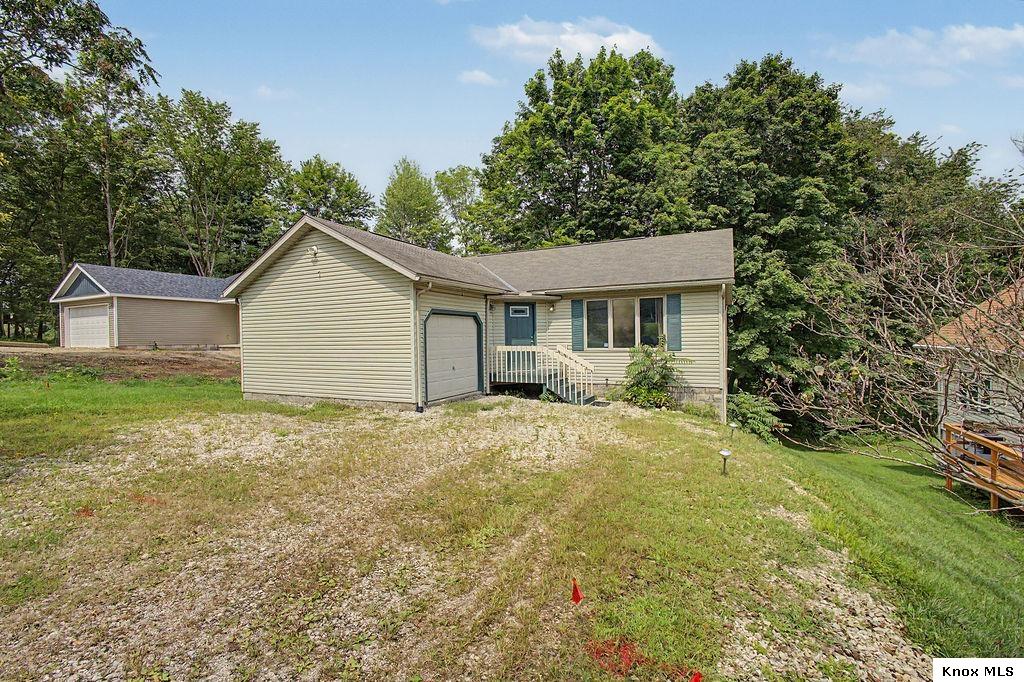 707 Greenbriar Circle Property Photo 1