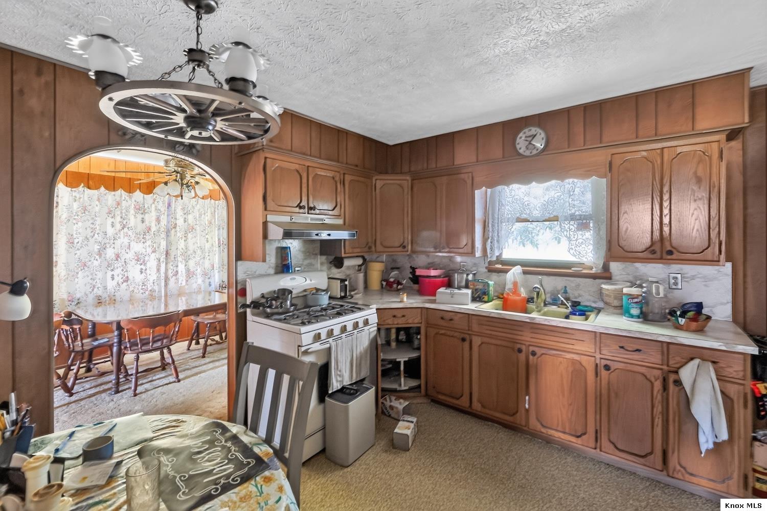 1729 Vernonview Drive Property Photo 22