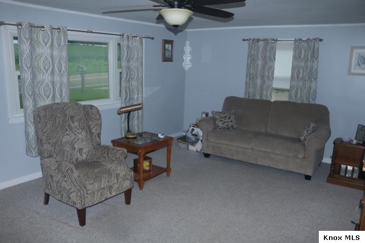 420 Fairgrounds Rd Property Photo 11