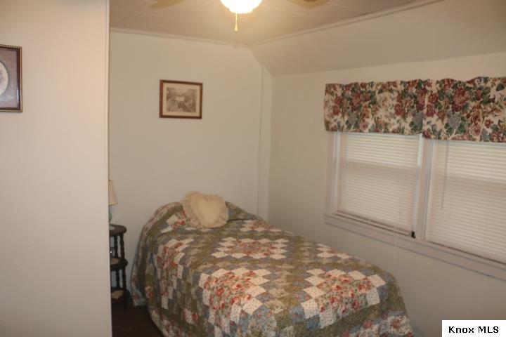 420 Fairgrounds Rd Property Photo 17
