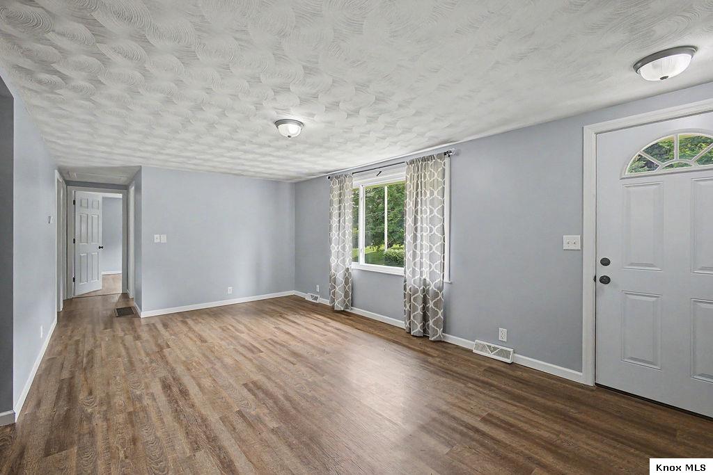 14207 Eldon Drive Property Photo 6