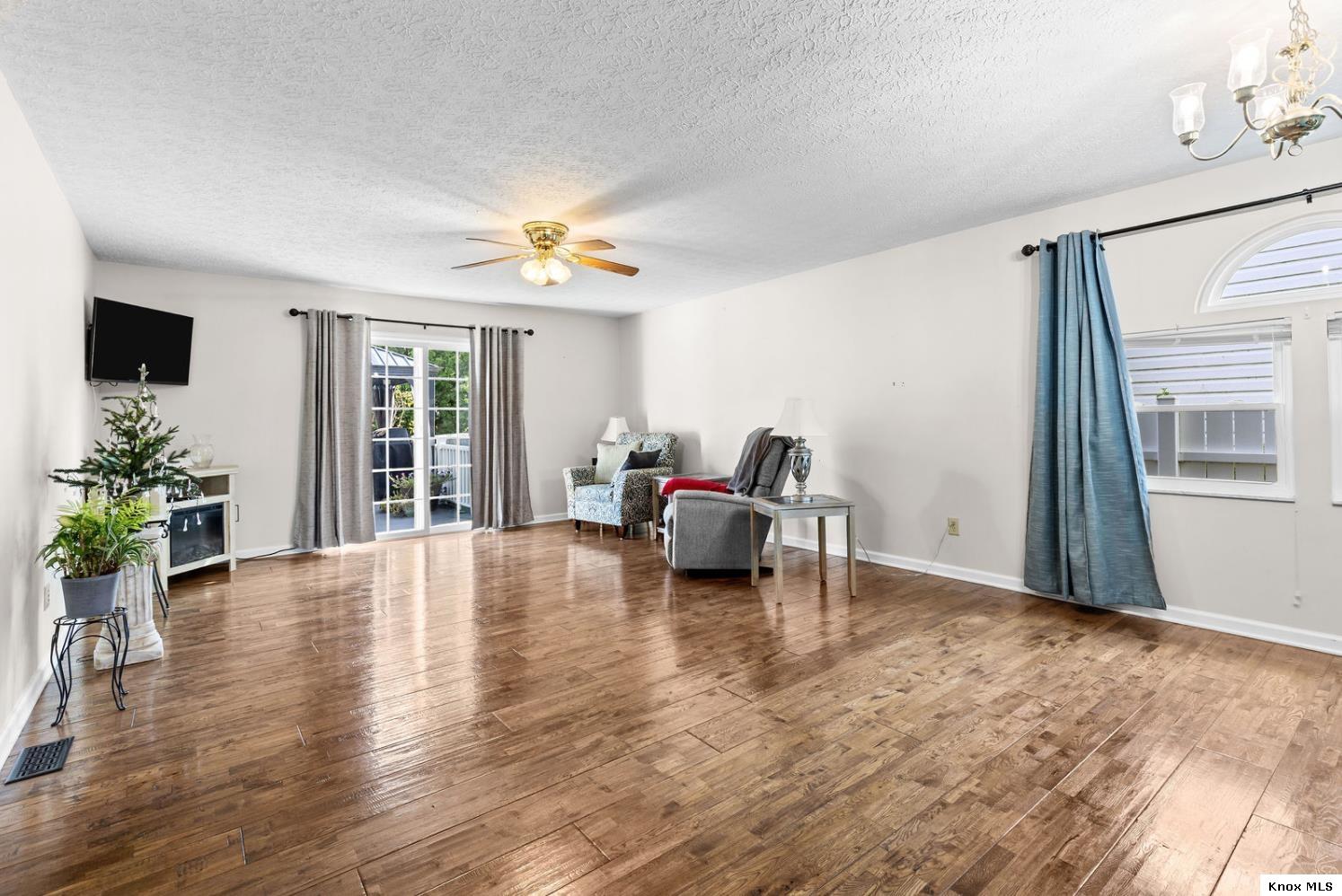 4747 Albrook Drive Property Photo 8