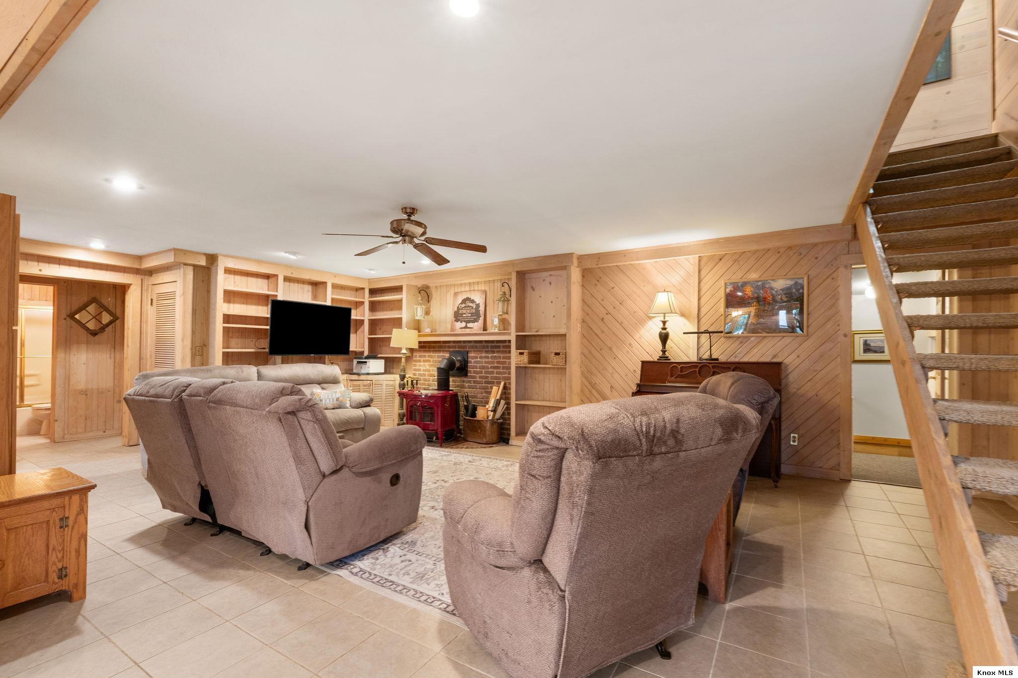 11 Shoreline Drive Property Photo 17