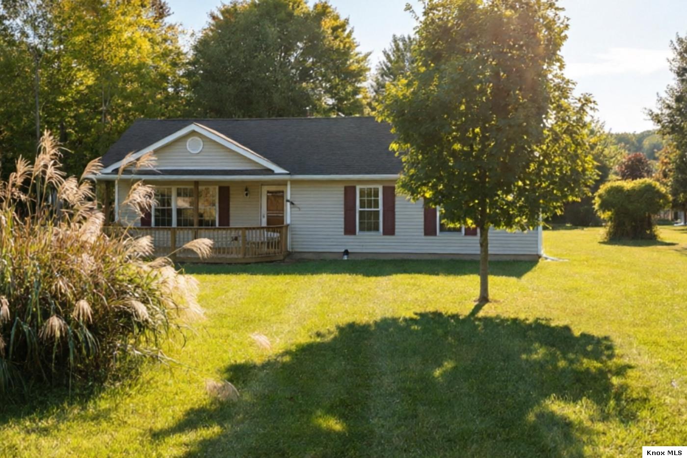 715 Daffodil Drive Property Photo 4