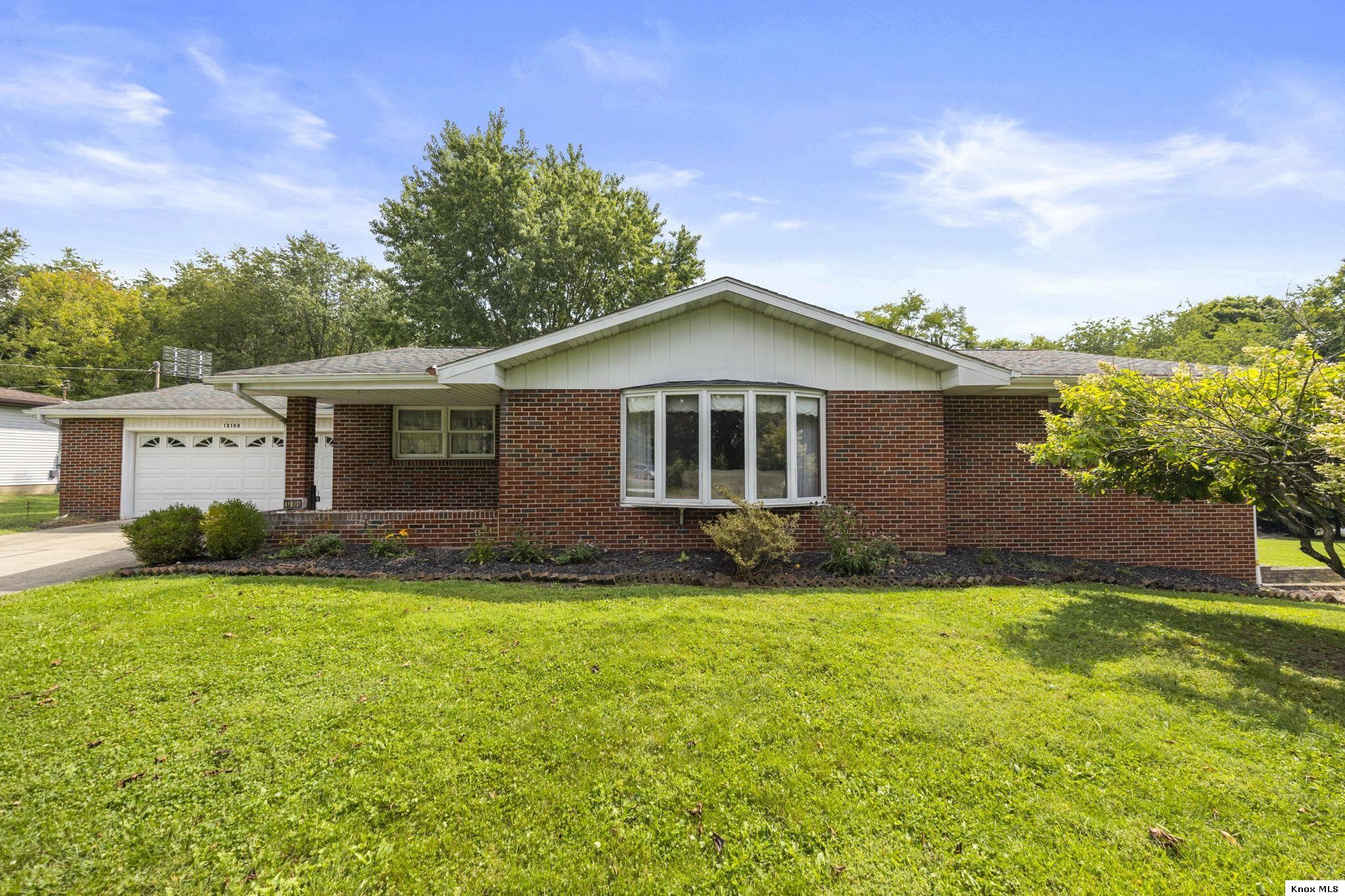 13100 Old Mansfield Rd Property Photo 1