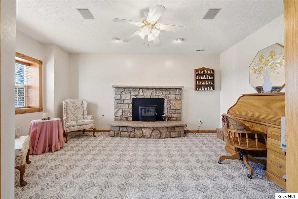 14345 Spohn Rd Property Photo 3