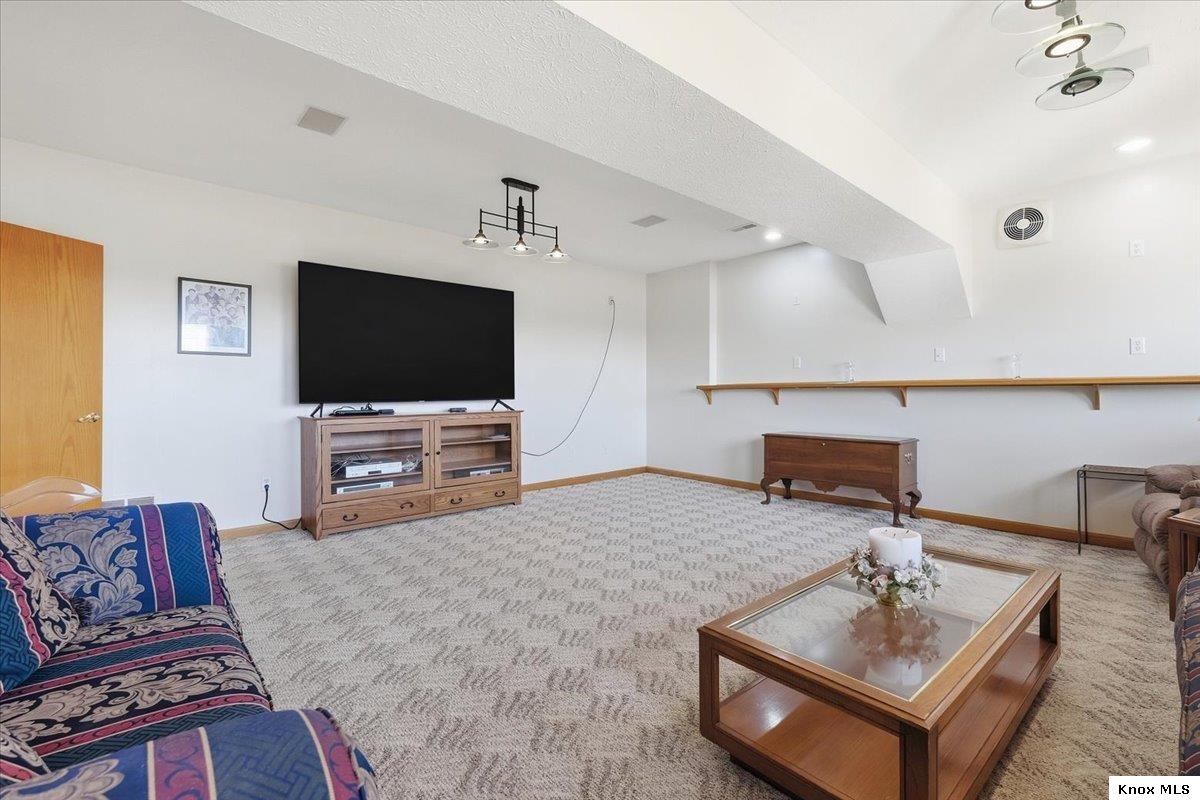 14345 Spohn Rd Property Photo 6