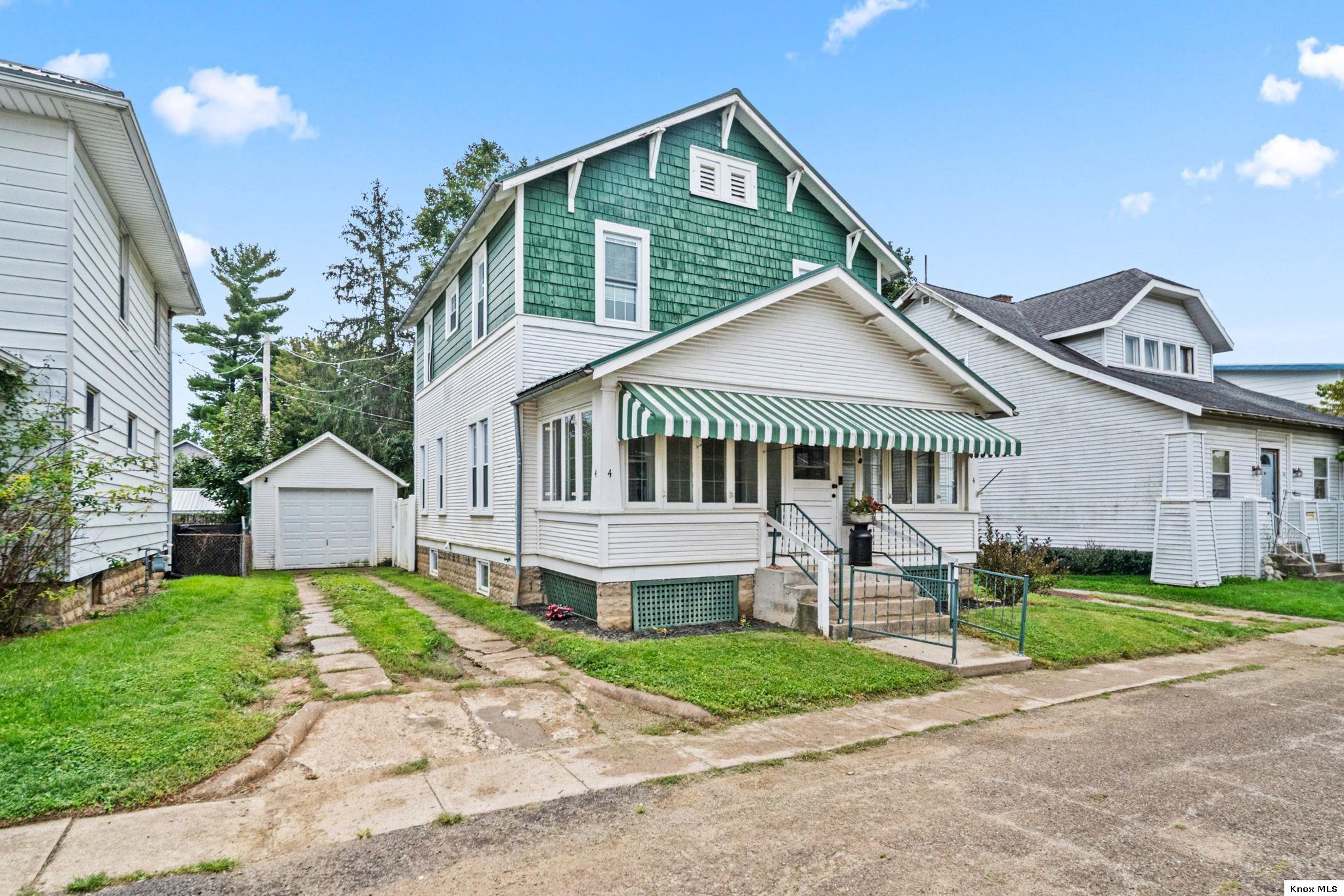 4 Meltzer Ct. Property Photo 2
