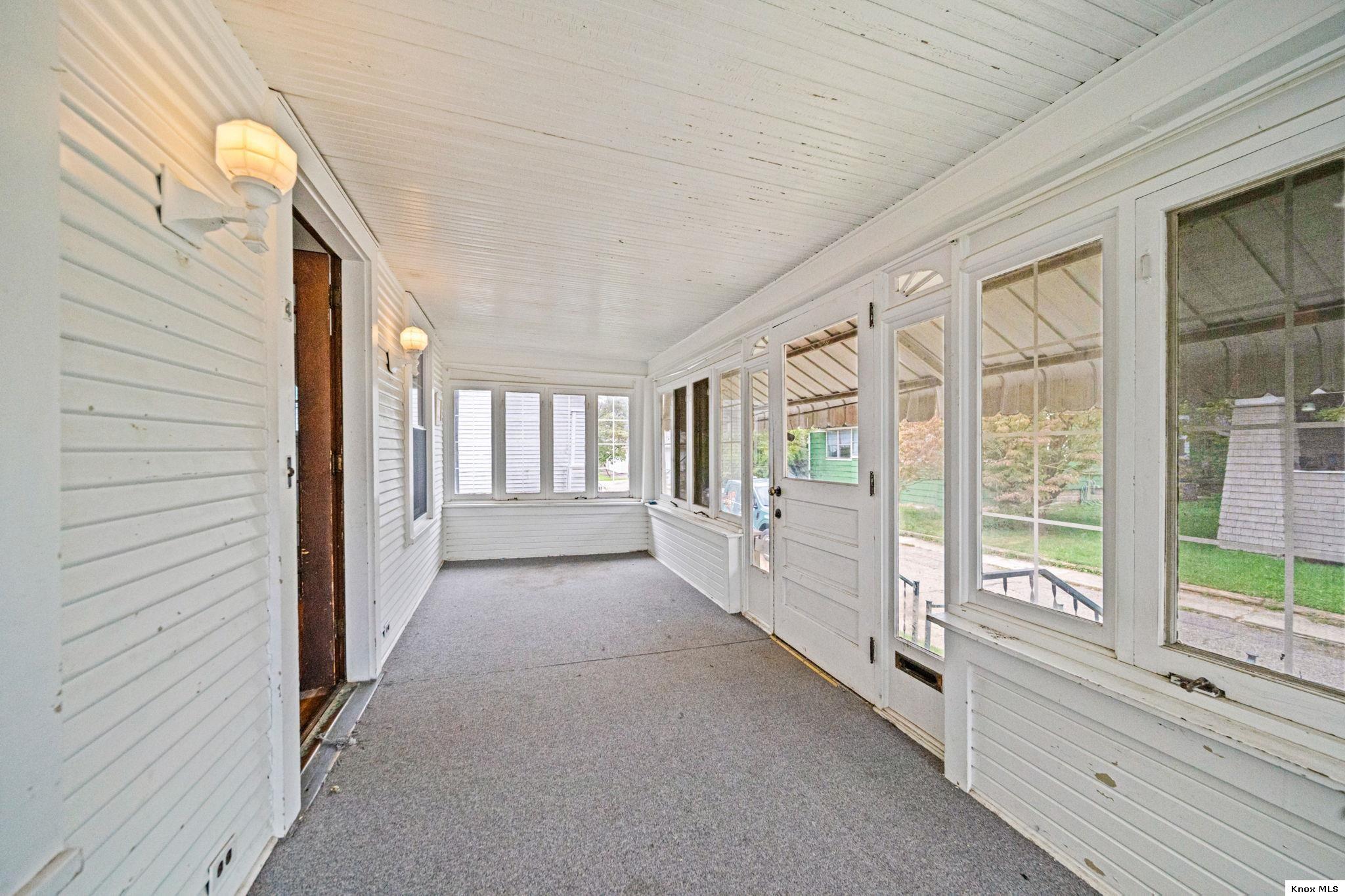 4 Meltzer Ct. Property Photo 4