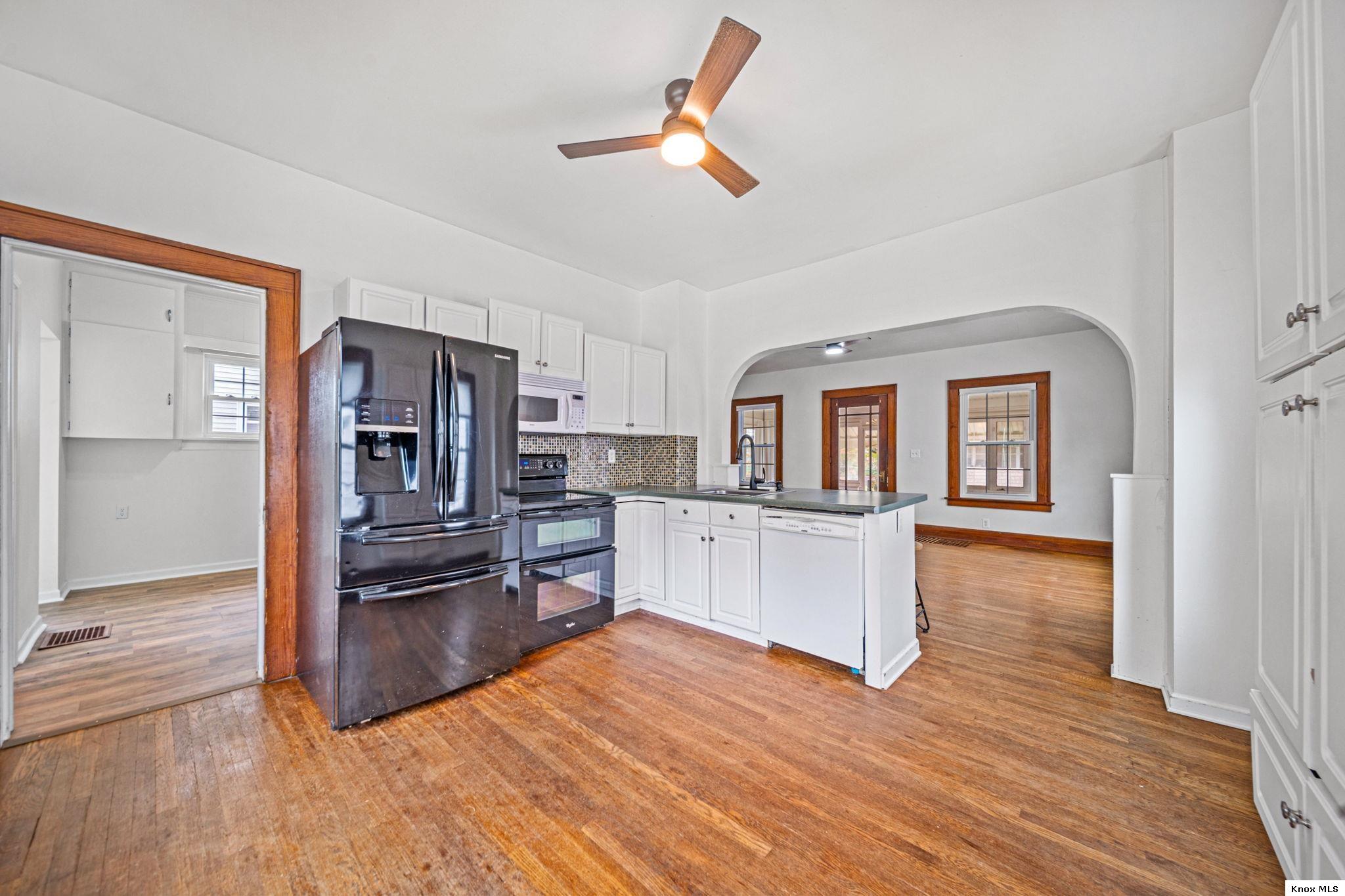 4 Meltzer Ct. Property Photo 8