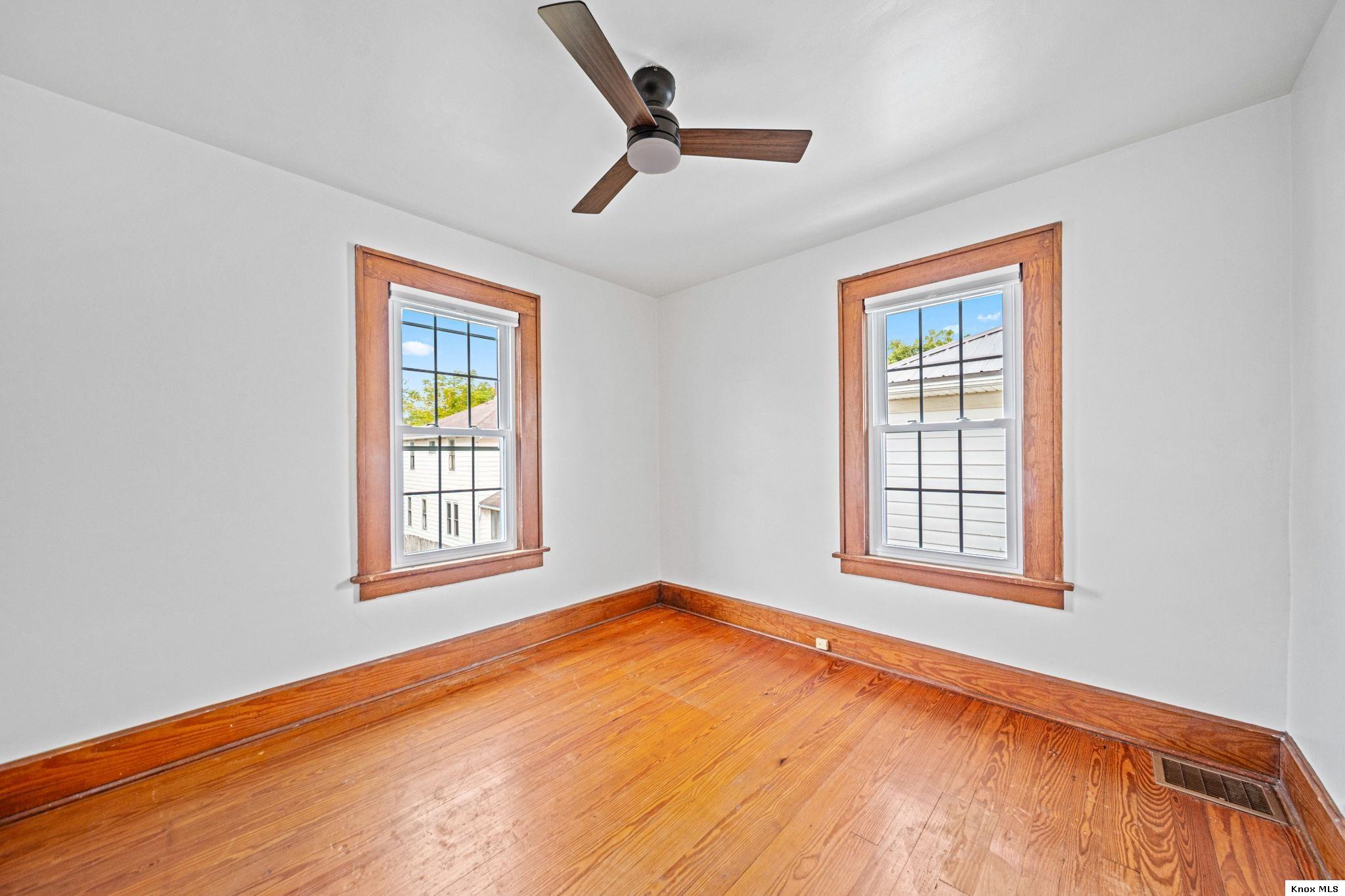 4 Meltzer Ct. Property Photo 26