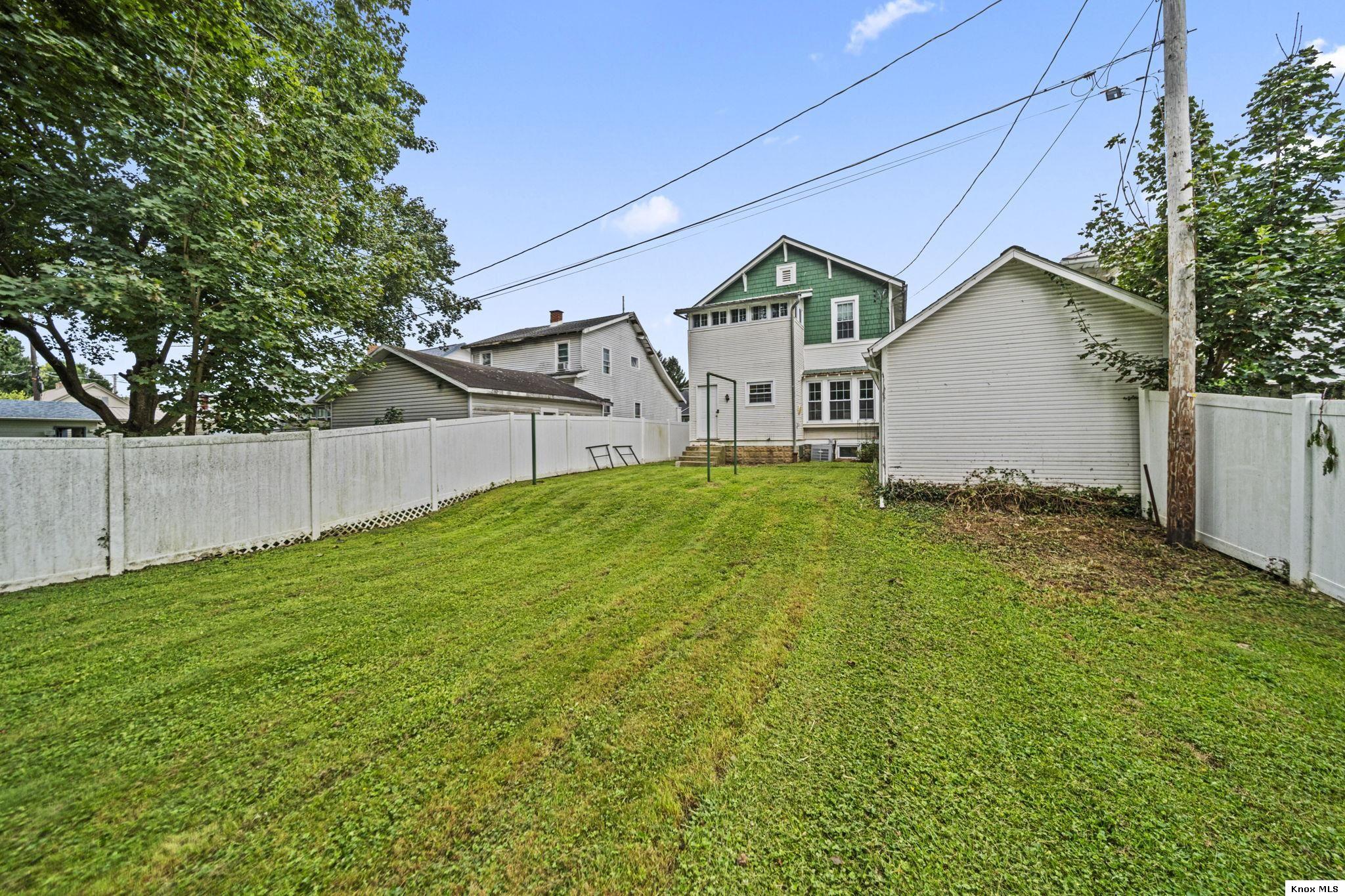 4 Meltzer Ct. Property Photo 38