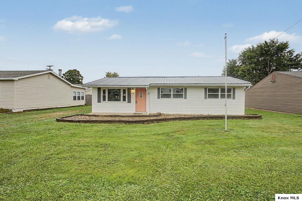 600 East St. Property Photo 1