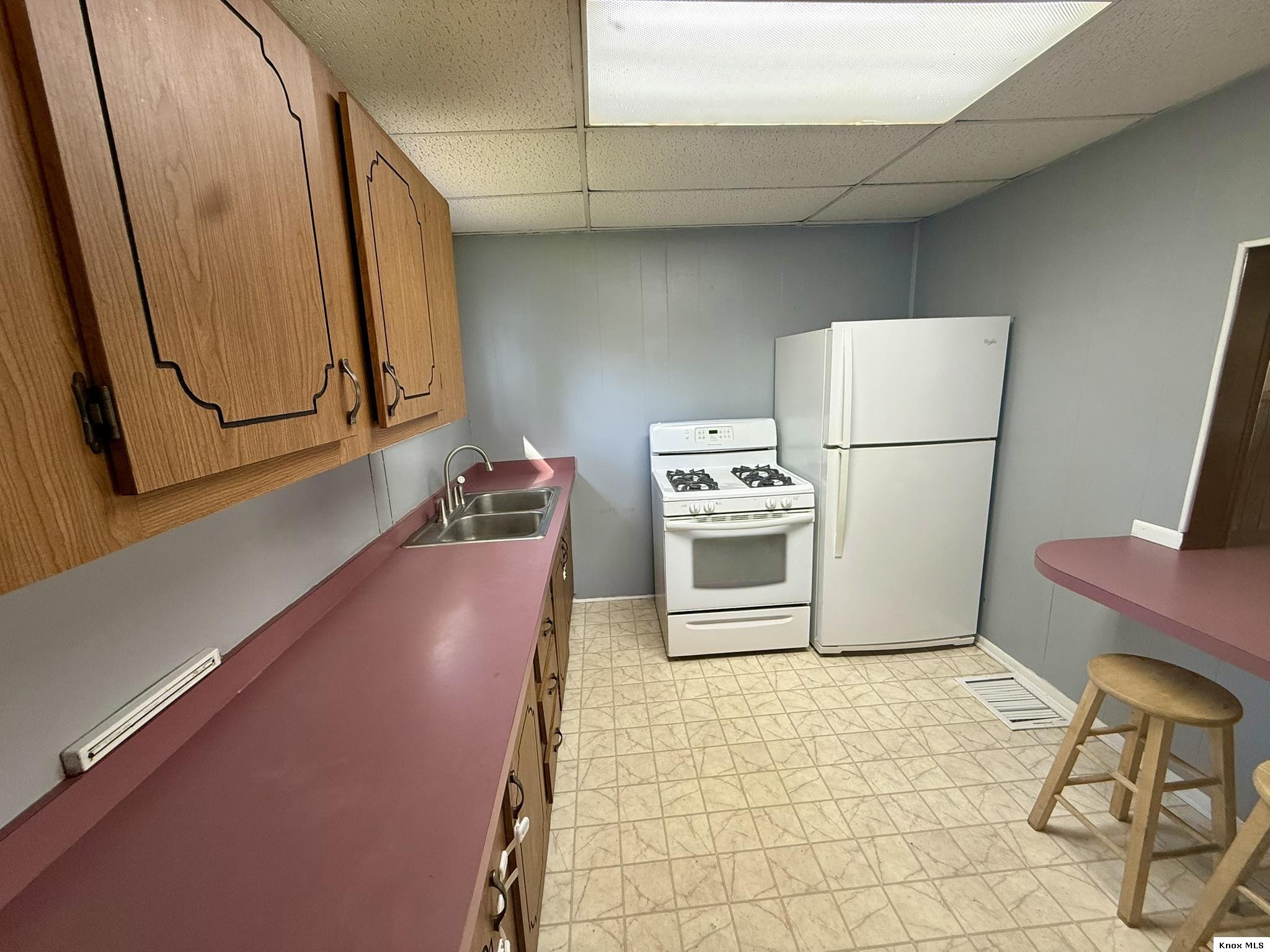 1010 E Gambier St. Property Photo 6