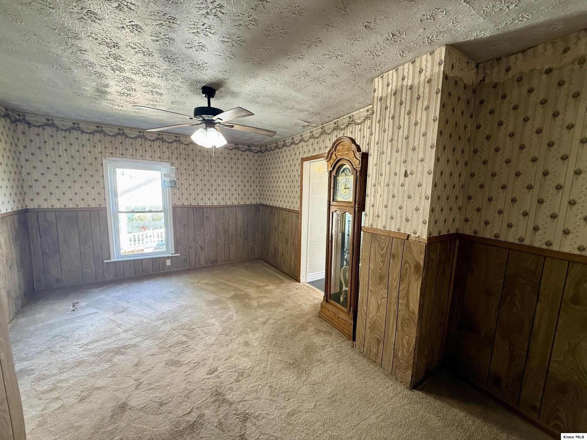 1010 E Gambier St. Property Photo 10