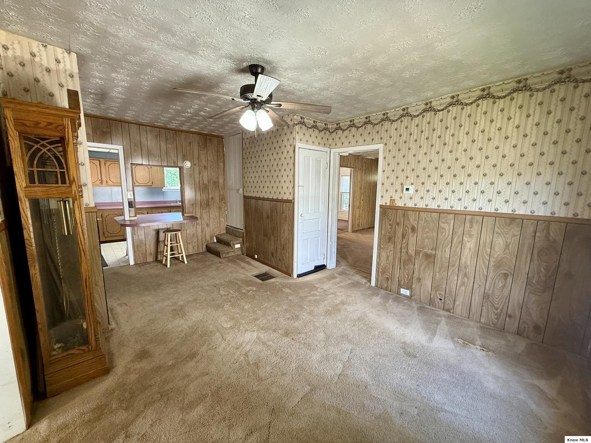 1010 E Gambier St. Property Photo 11