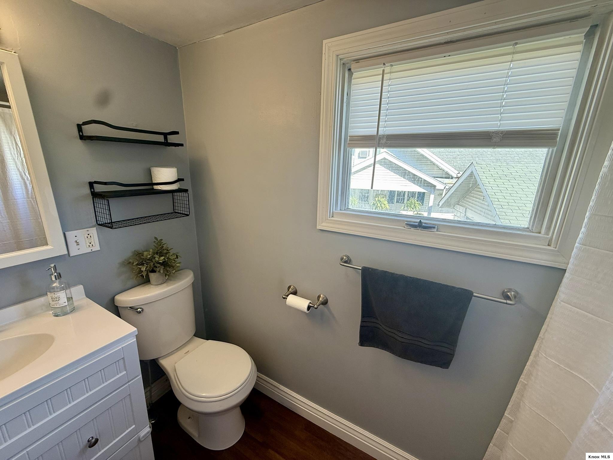 1010 E Gambier St. Property Photo 13