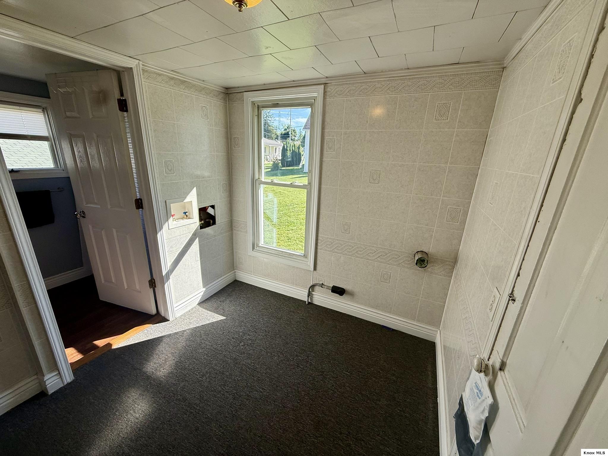1010 E Gambier St. Property Photo 17
