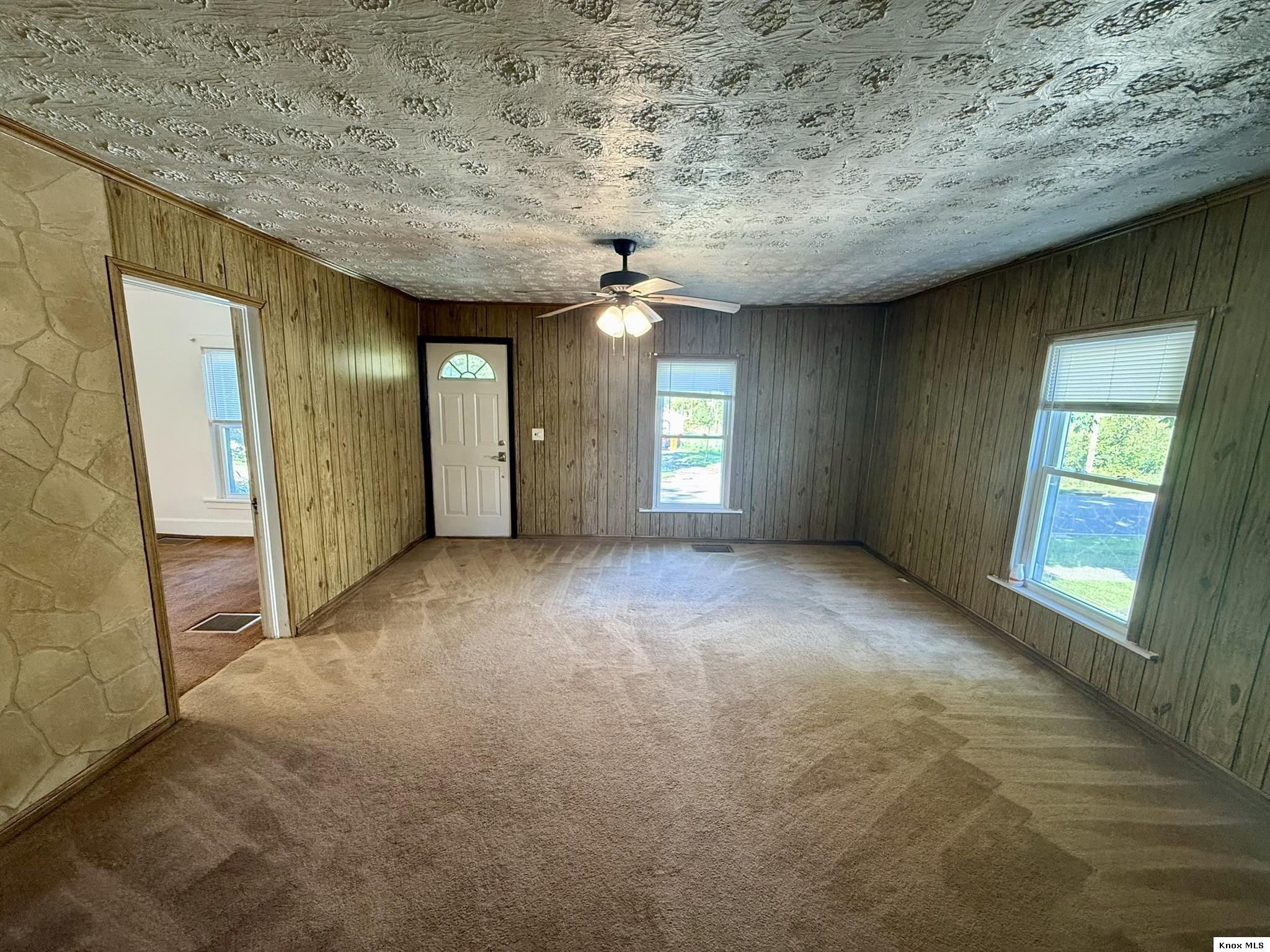 1010 E Gambier St. Property Photo 19