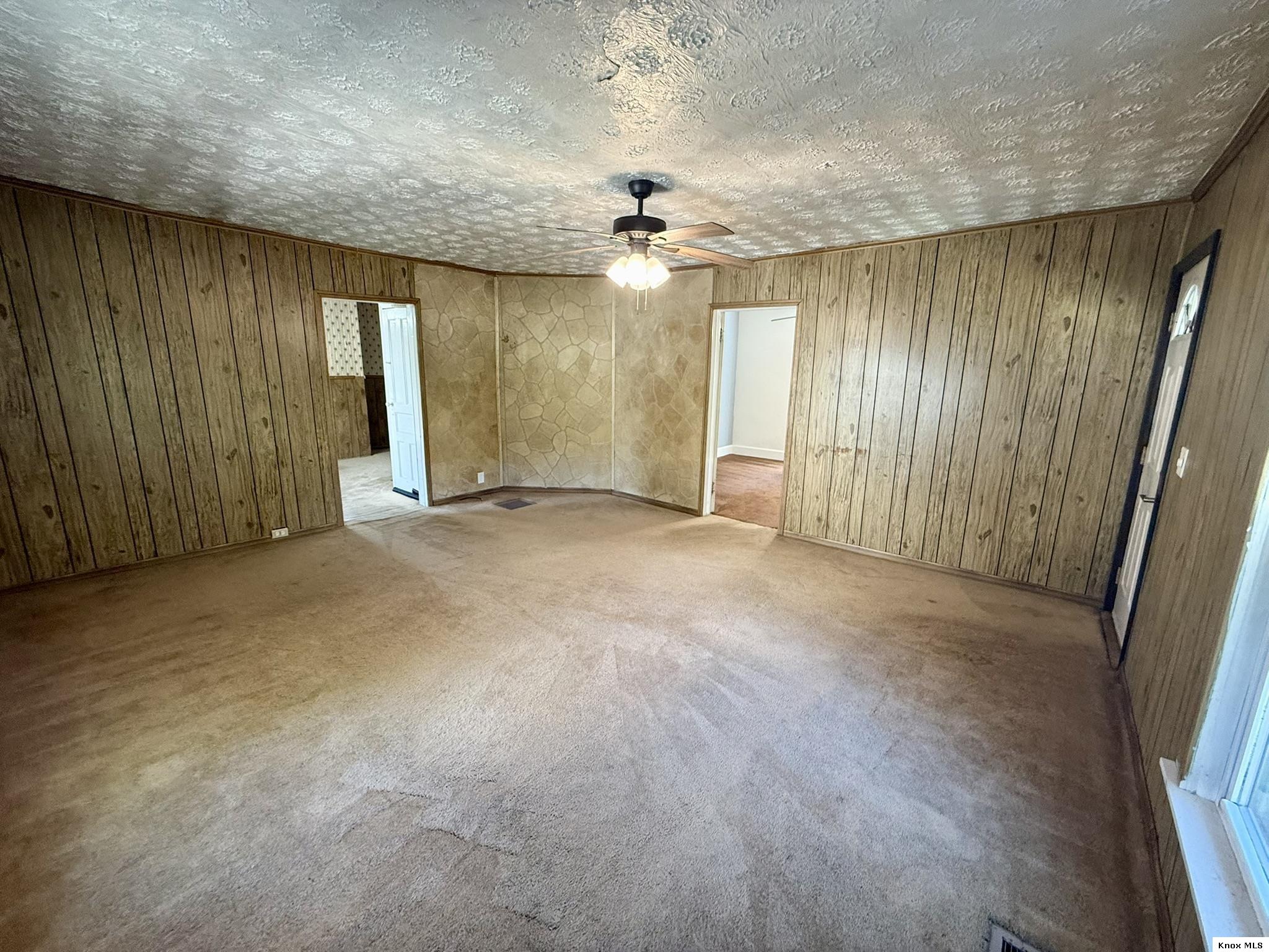 1010 E Gambier St. Property Photo 21