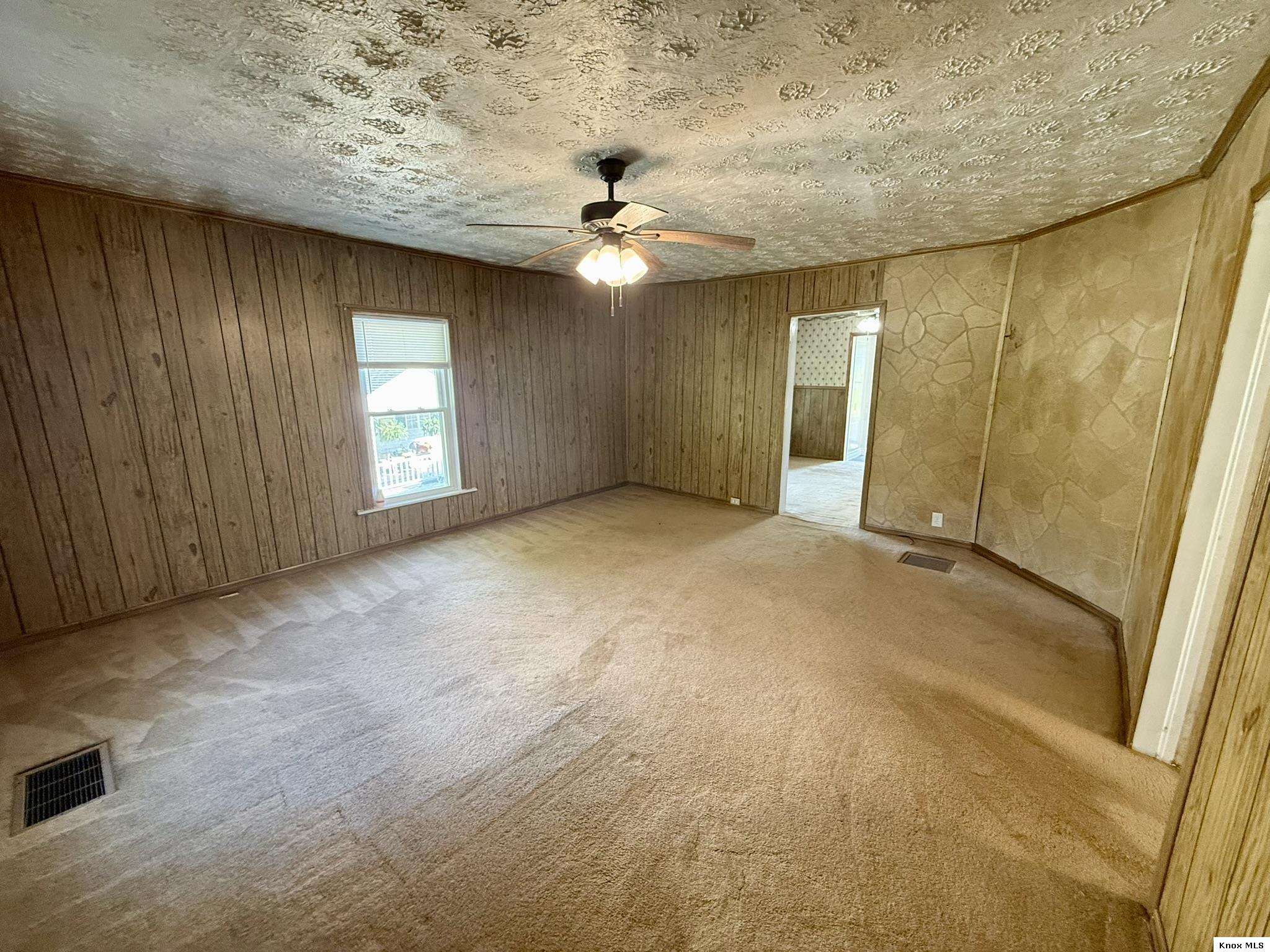 1010 E Gambier St. Property Photo 22