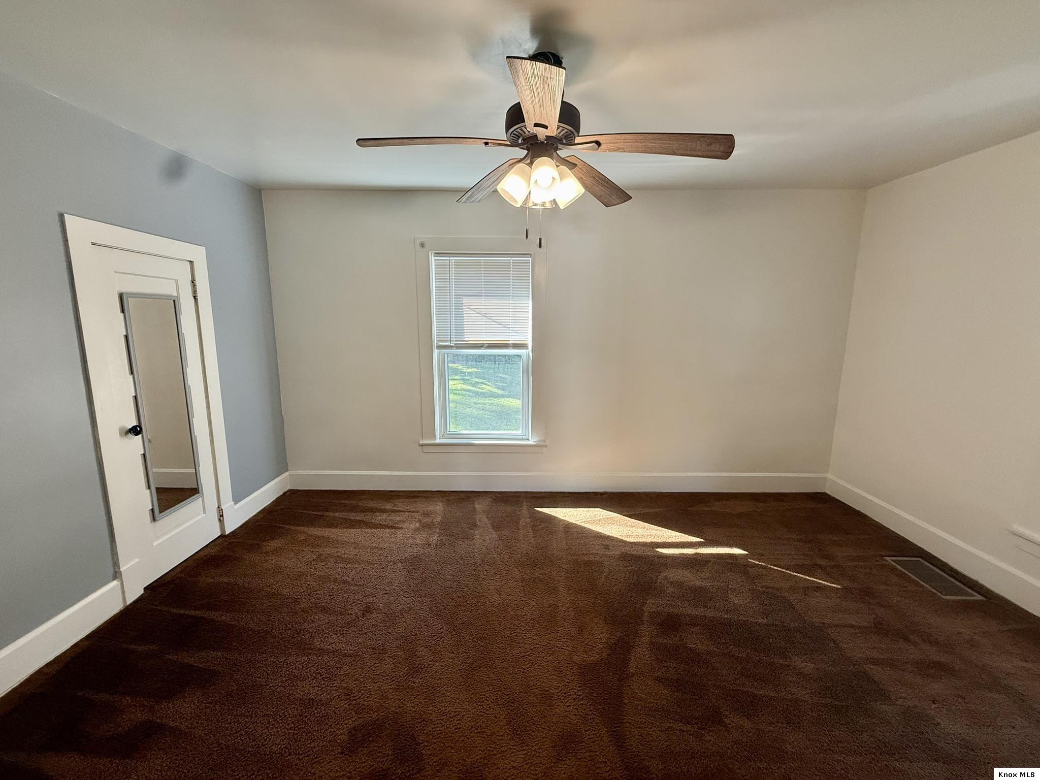 1010 E Gambier St. Property Photo 23