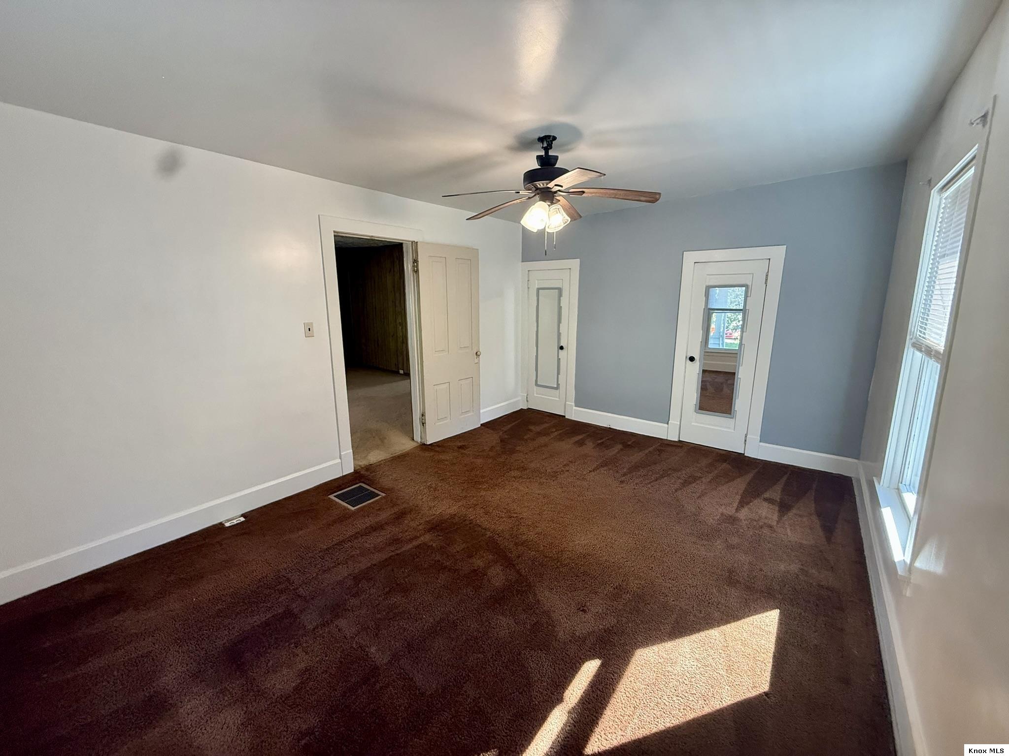 1010 E Gambier St. Property Photo 25