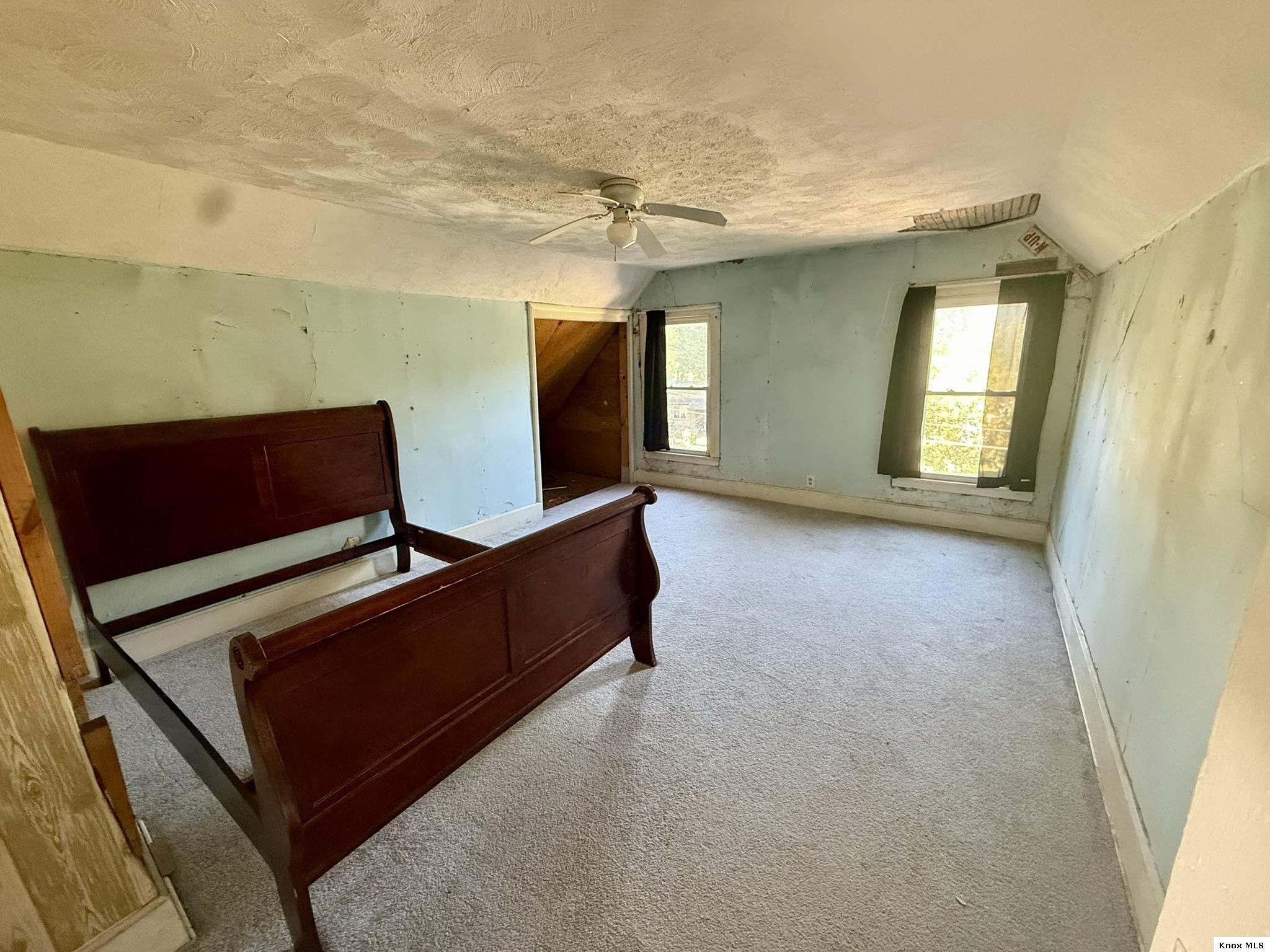 1010 E Gambier St. Property Photo 28