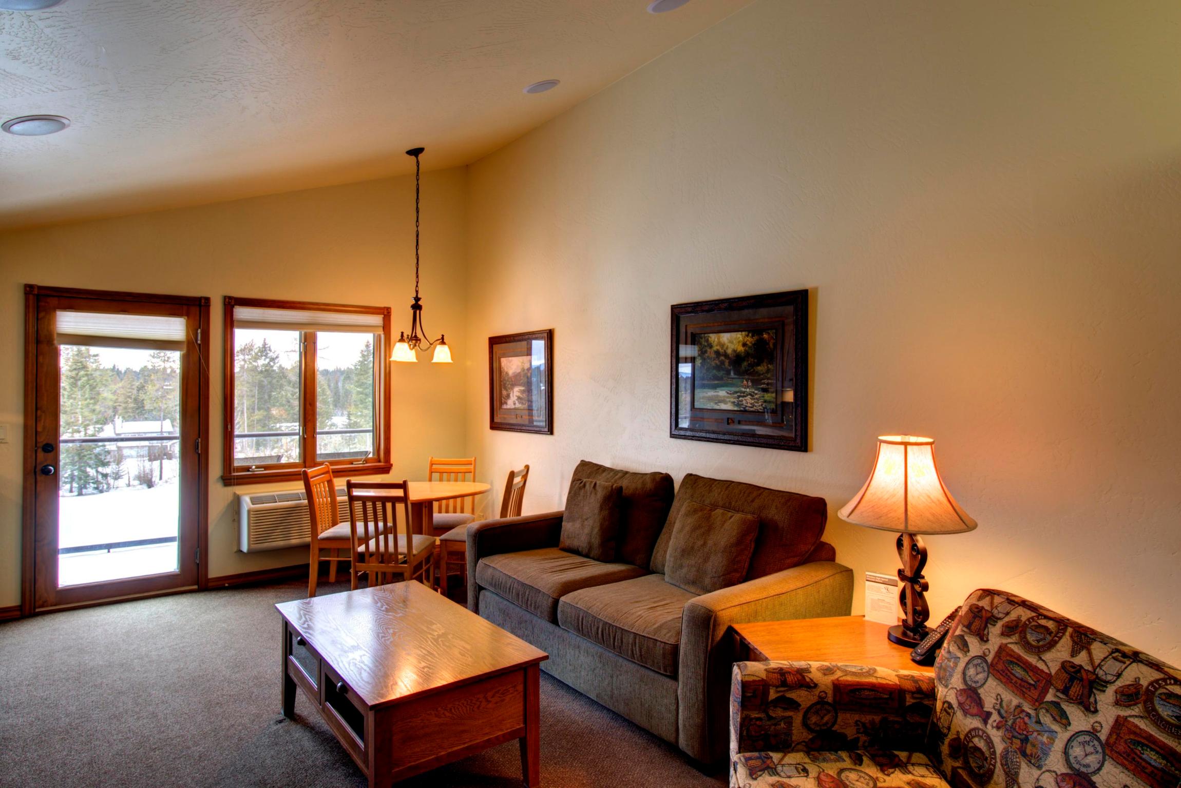 1025 St. Andrews Drive Property Photo 11