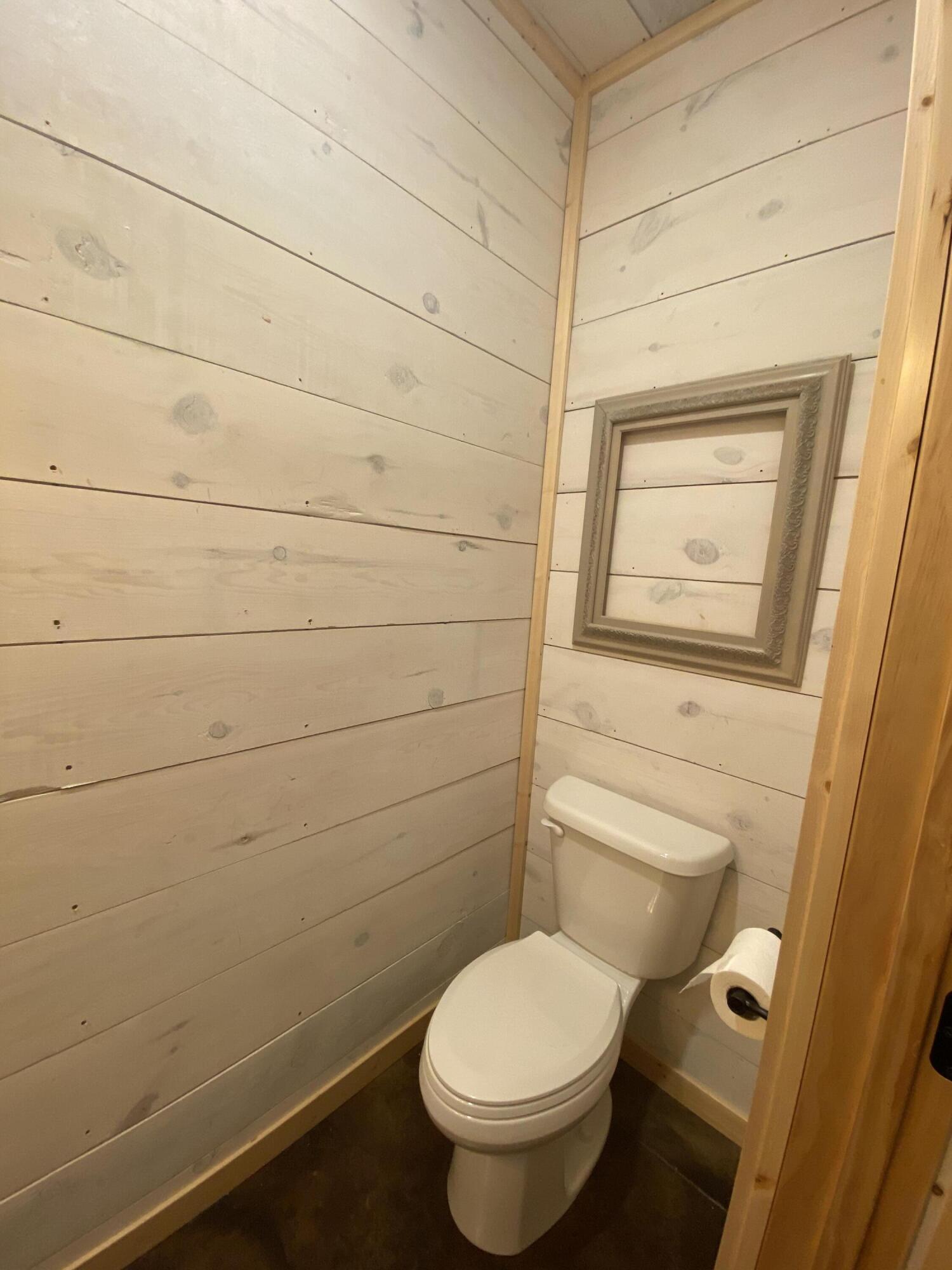 37 Lind Lane Property Photo 19