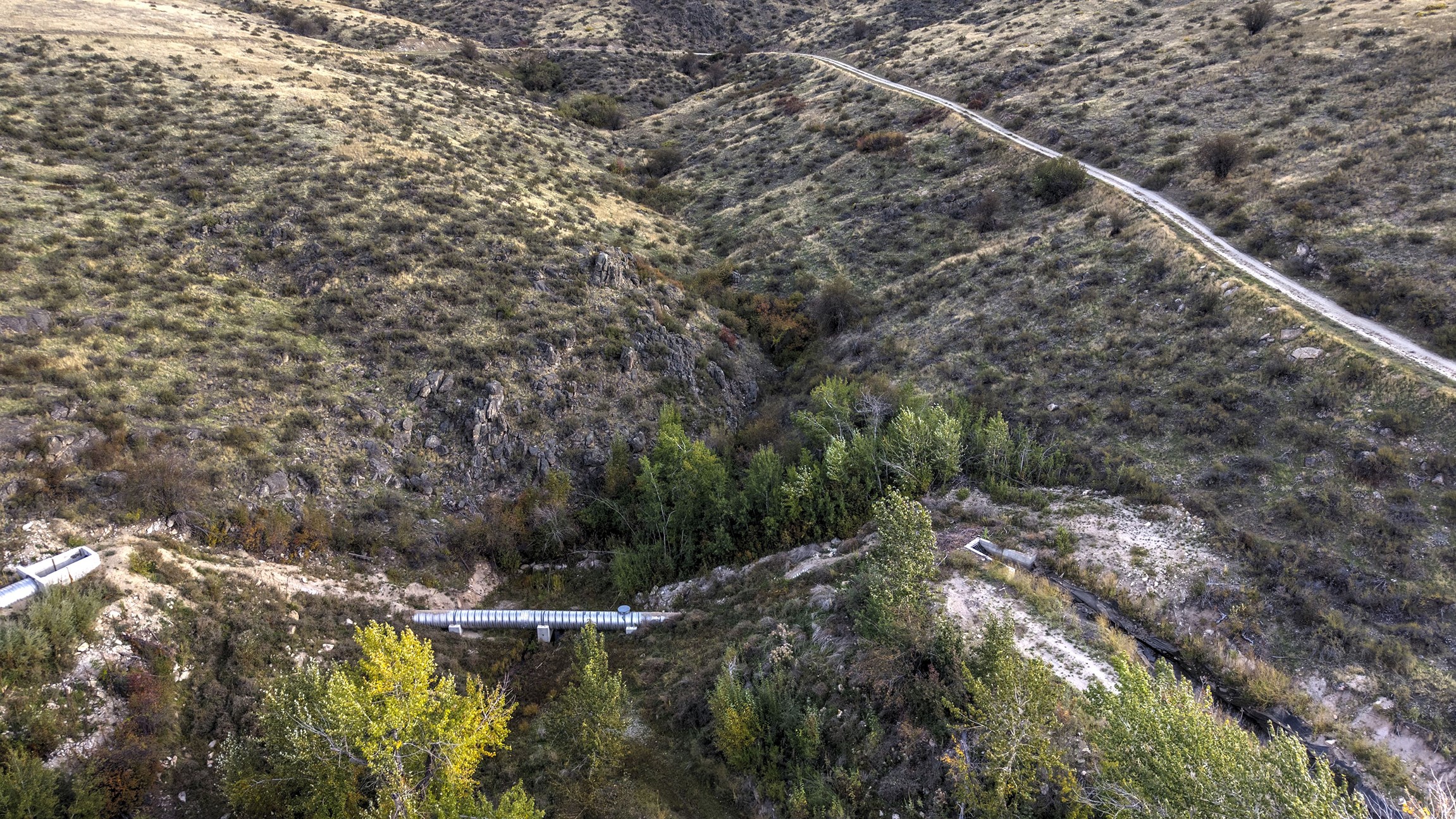 A-2 & A-3 Skyfire Drive Property Photo 10
